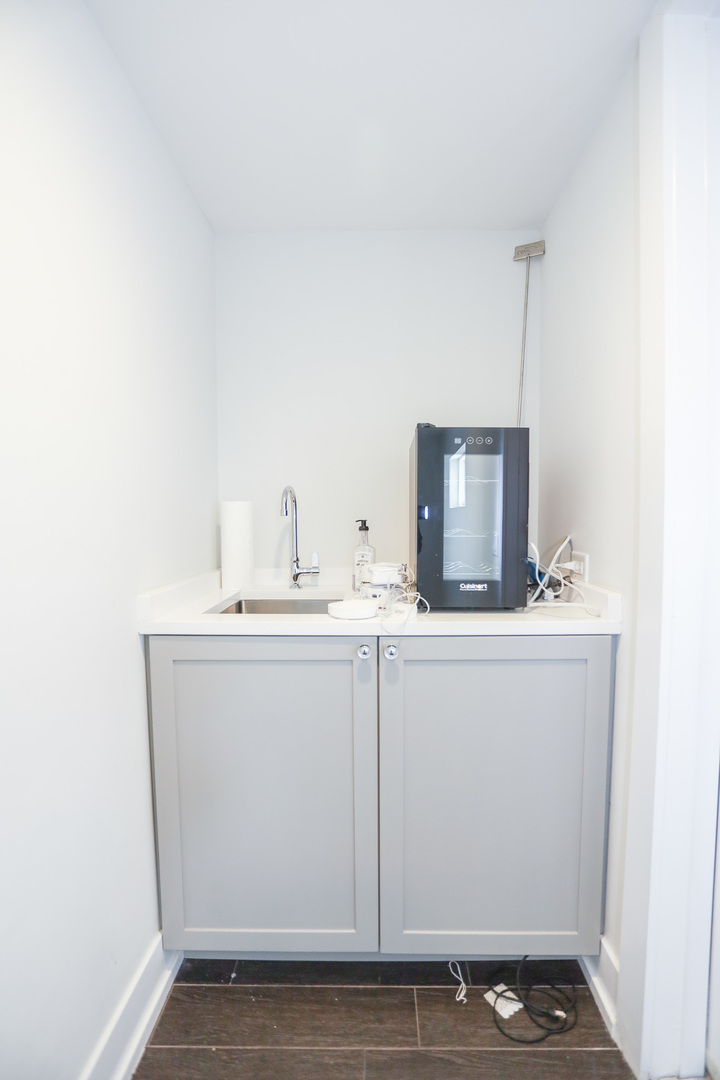 1522 W Huron Street Unit: 3E