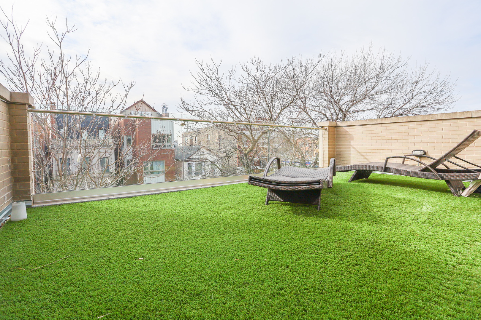 1522 W Huron Street Unit: 3E