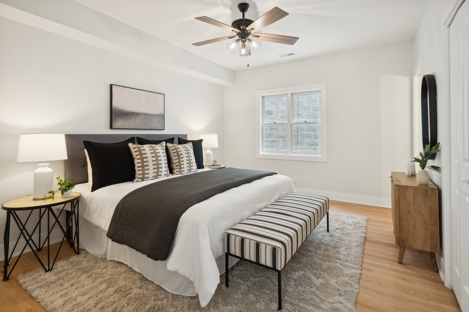 3457 N Racine Avenue Unit: 3
