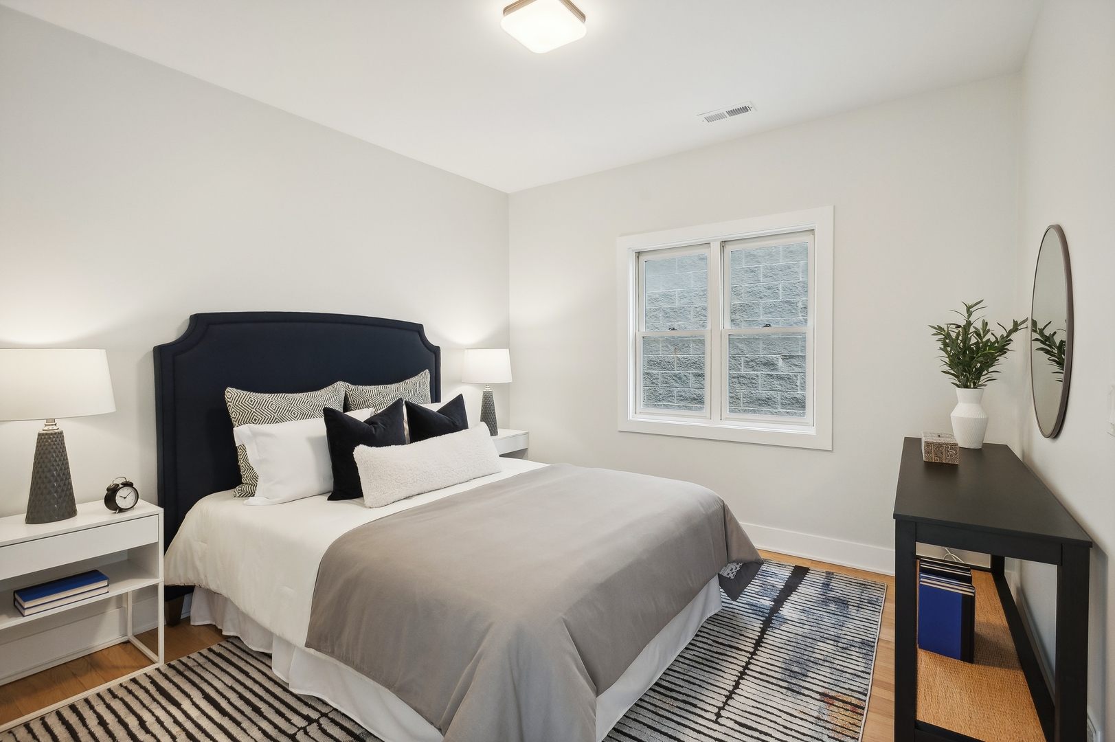3457 N Racine Avenue Unit: 3
