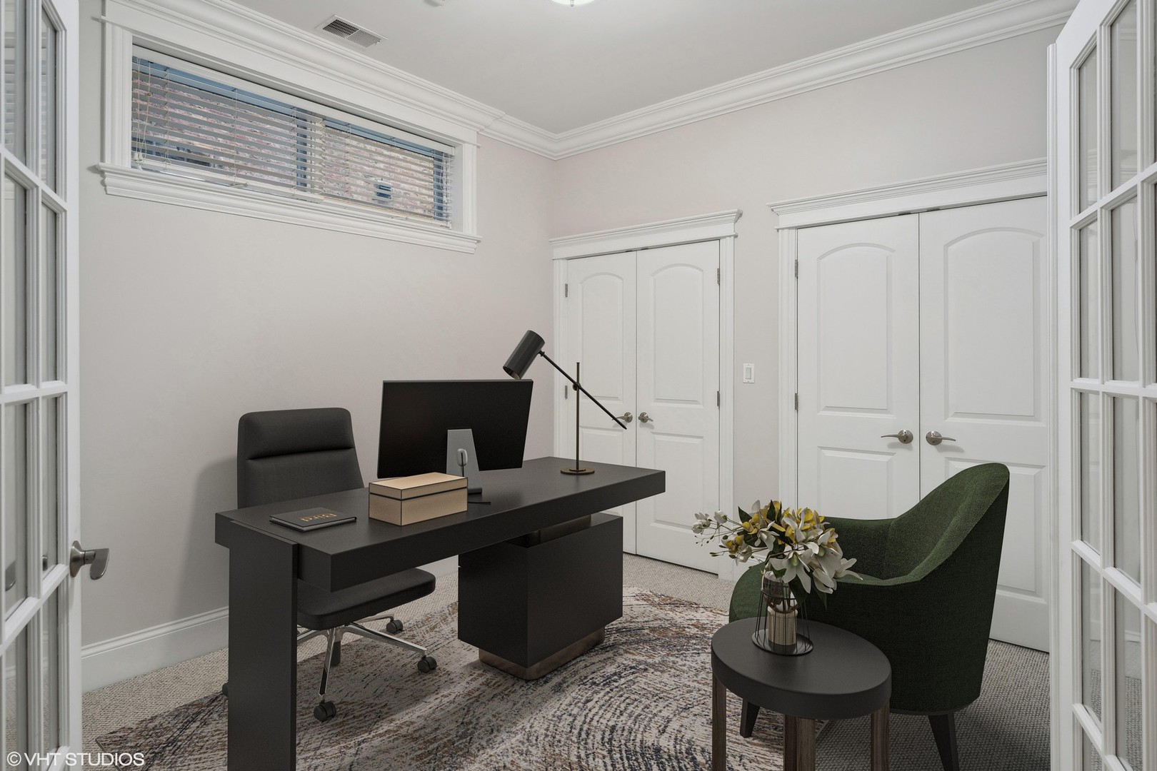 823 W WOLFRAM Street Unit: 1E
