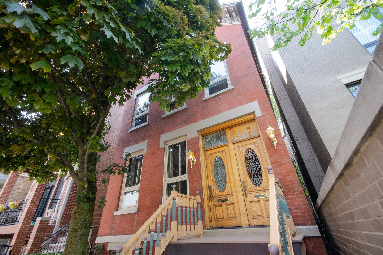 1934 N Halsted Street
