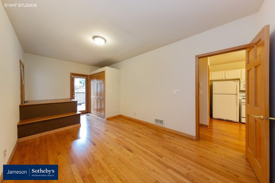 2157 W Addison Street Unit: 1
