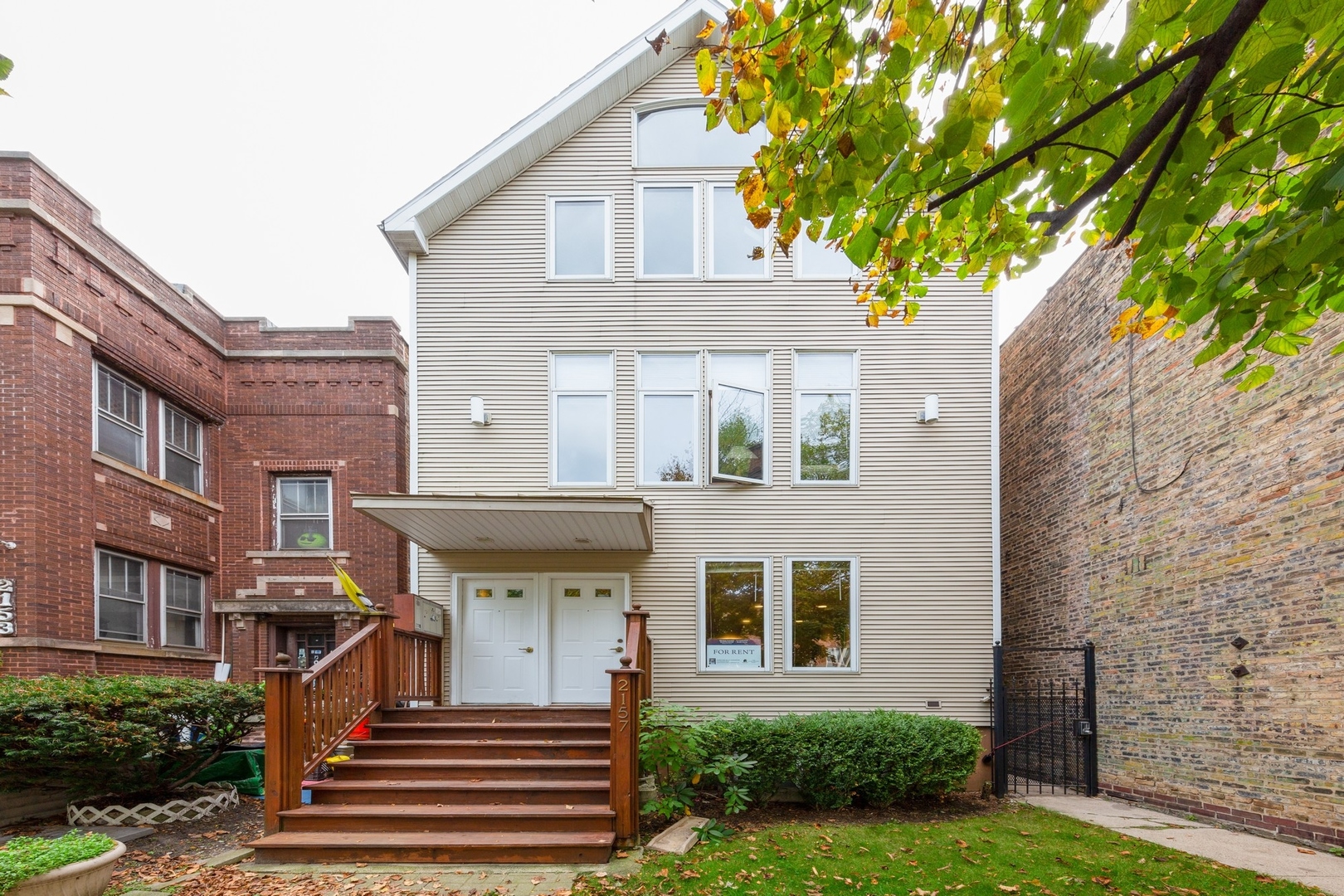 2157 W Addison Street Unit: 1