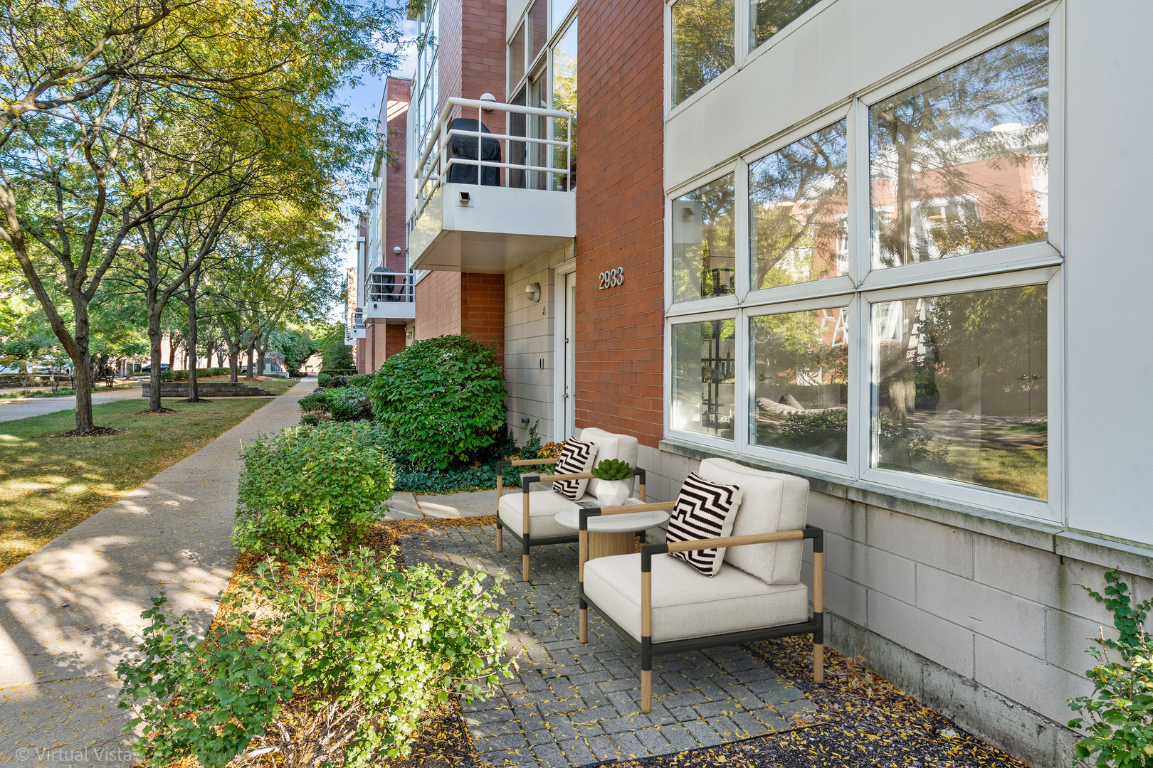 2933 N Hermitage Avenue Unit: A