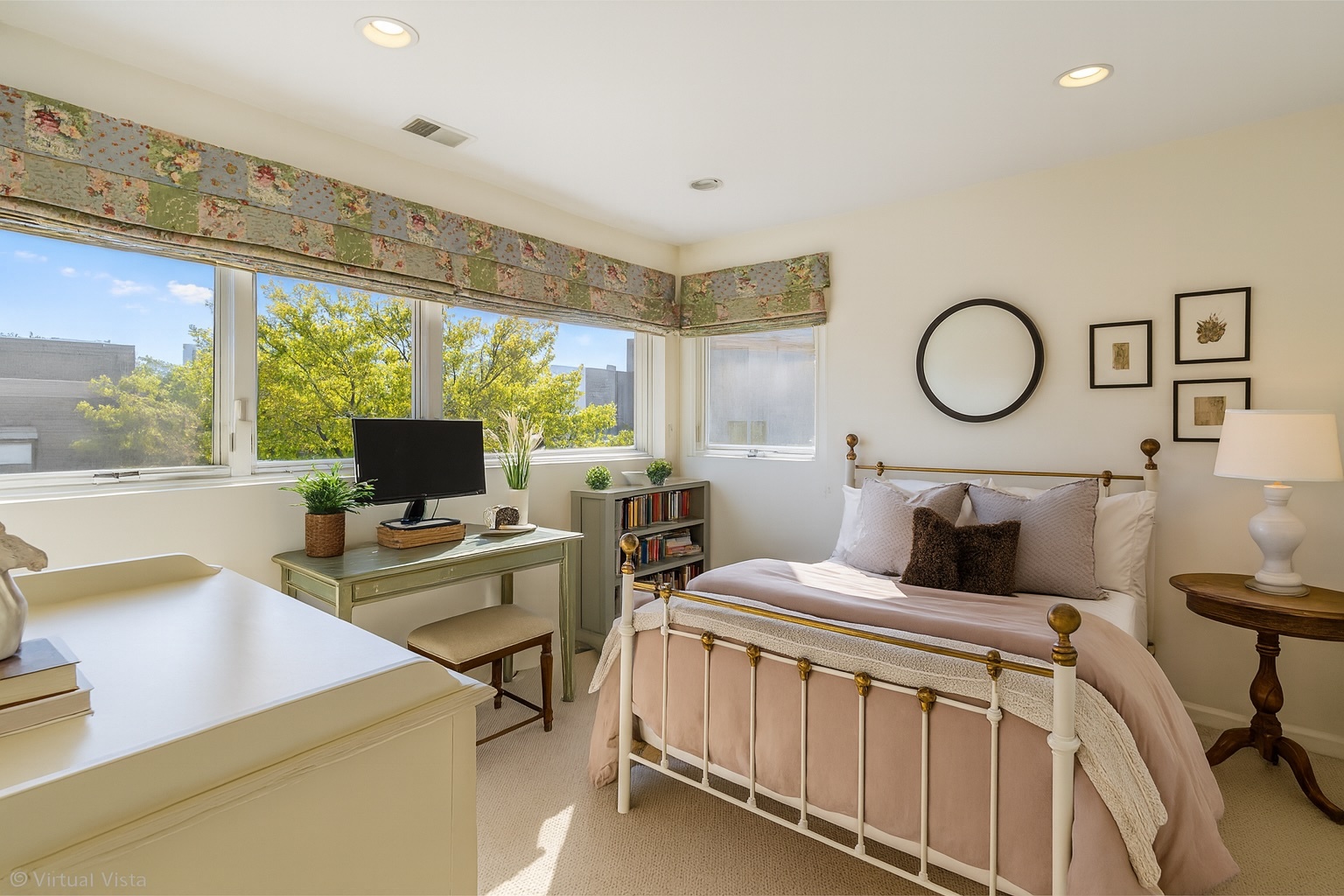 2933 N Hermitage Avenue Unit: A