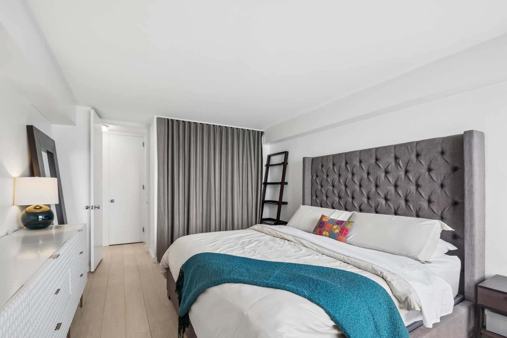 1440 N Lake Shore Drive Unit: 21G
