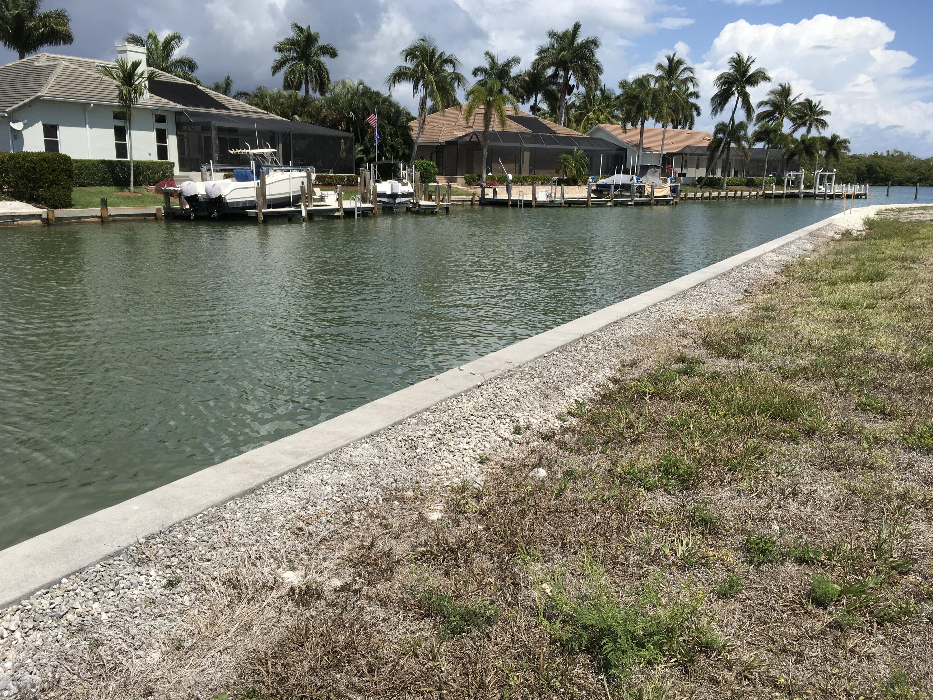 131 HOLLYHOCK COURT