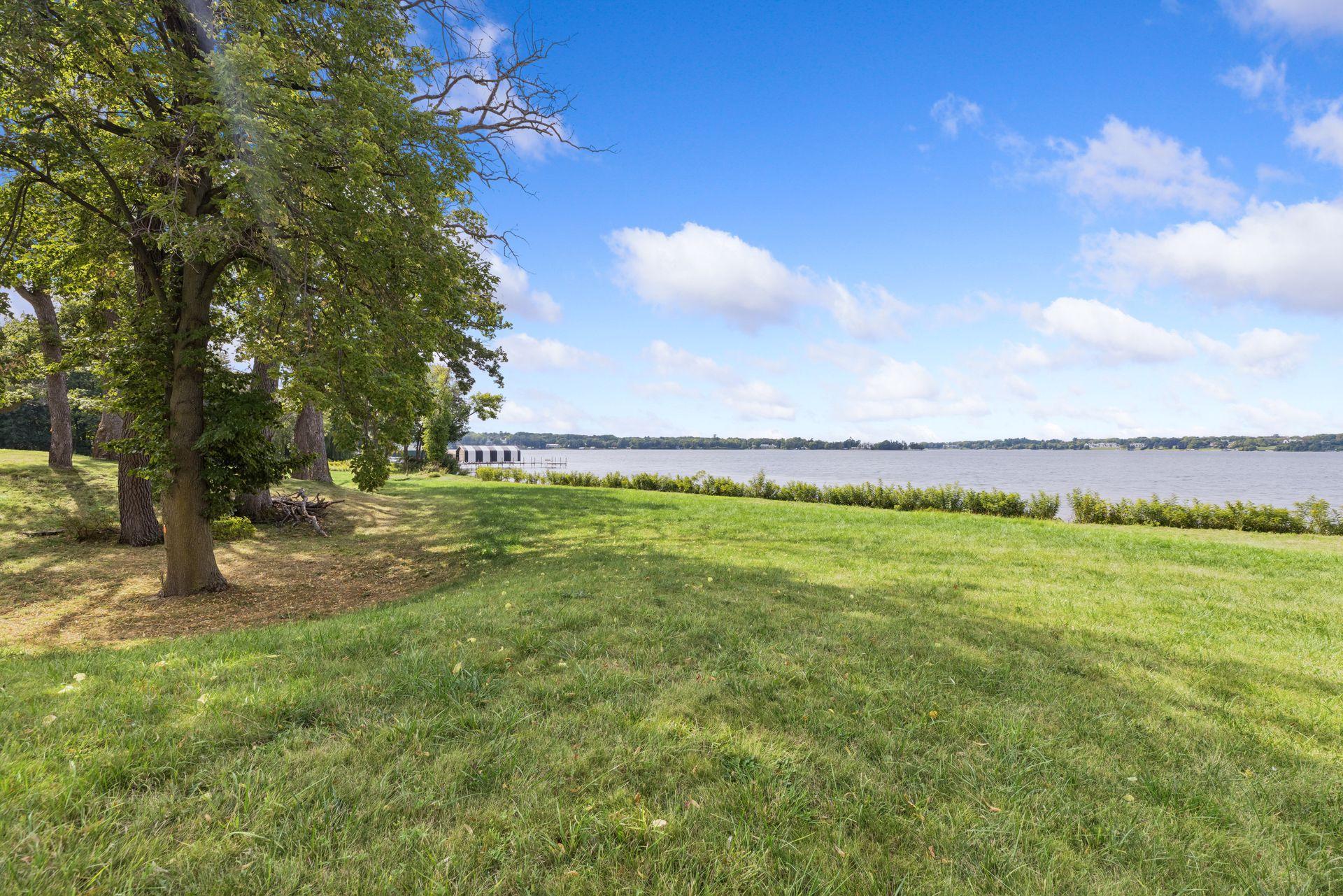555 Bushaway Road