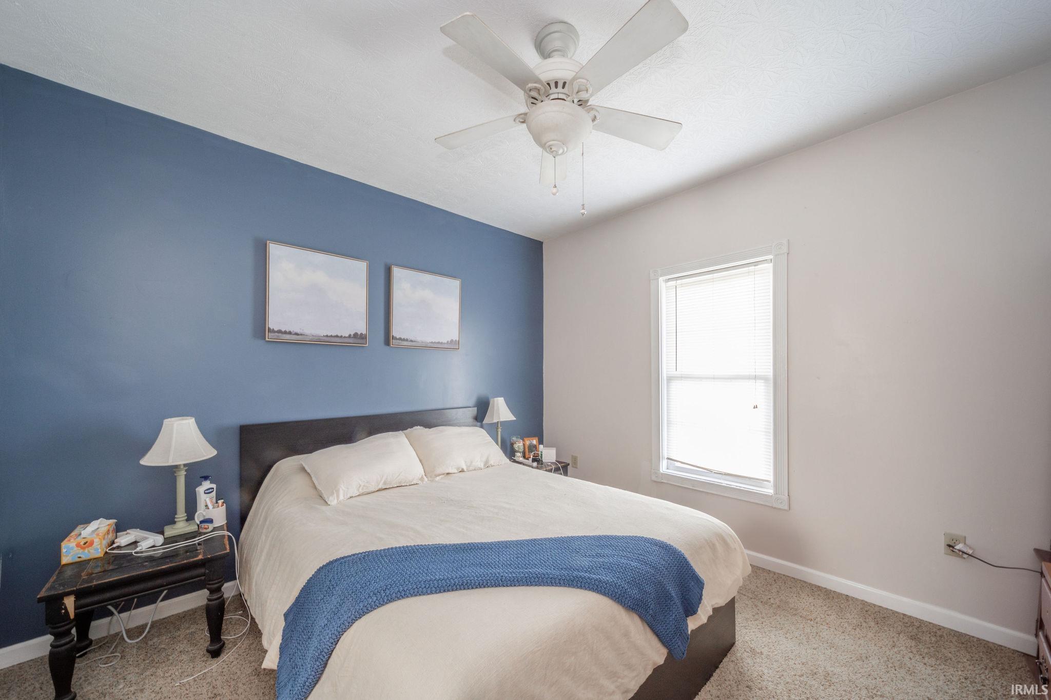 1613 W Country Club Drive