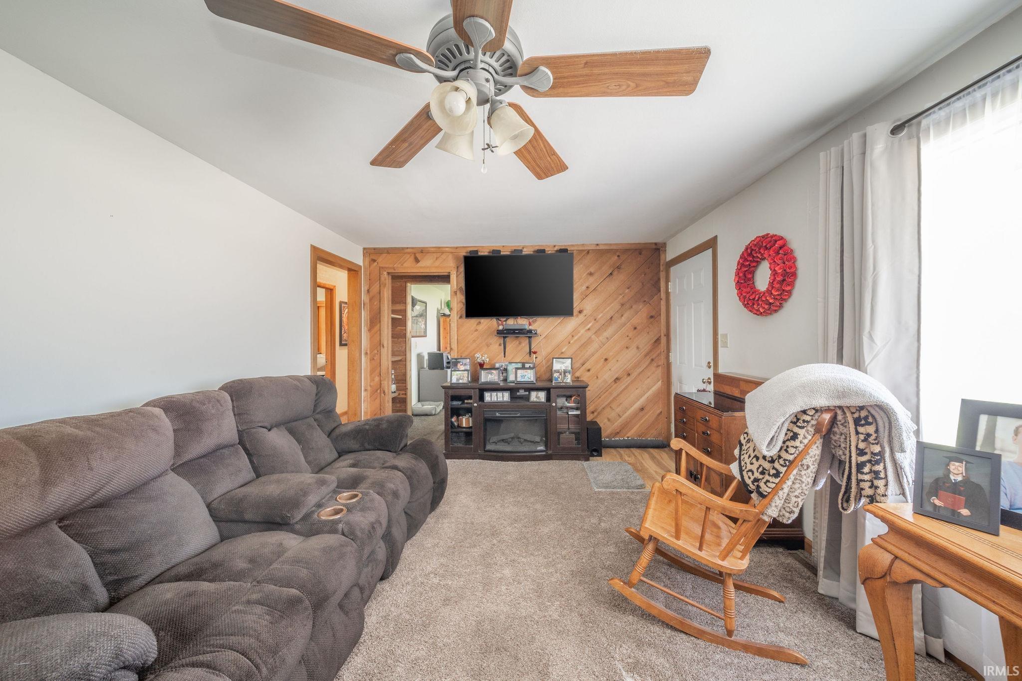 684 S County Road 250 East