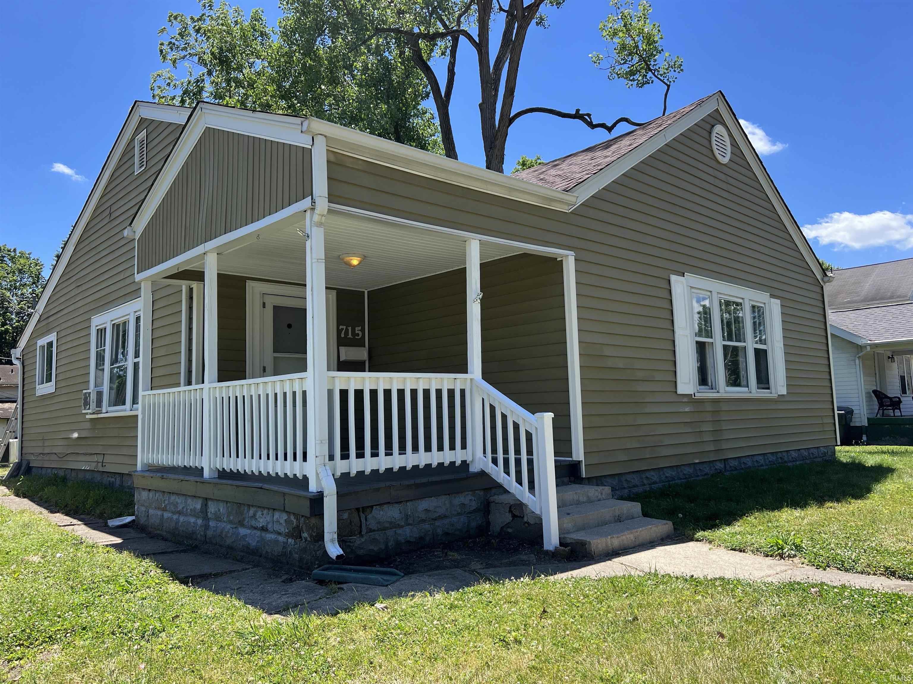 715 High Street