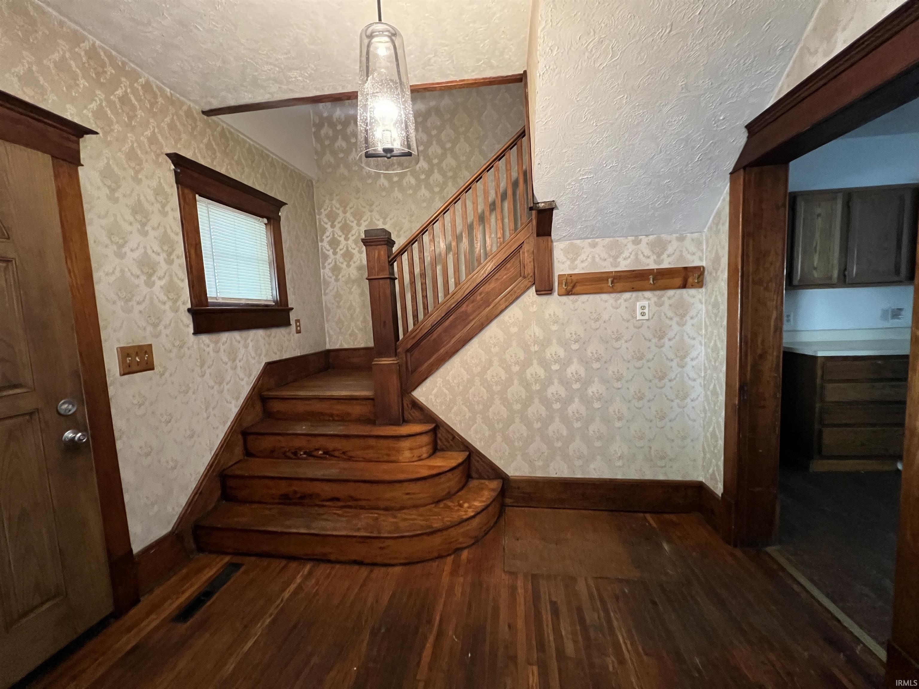 330 S 9th Street