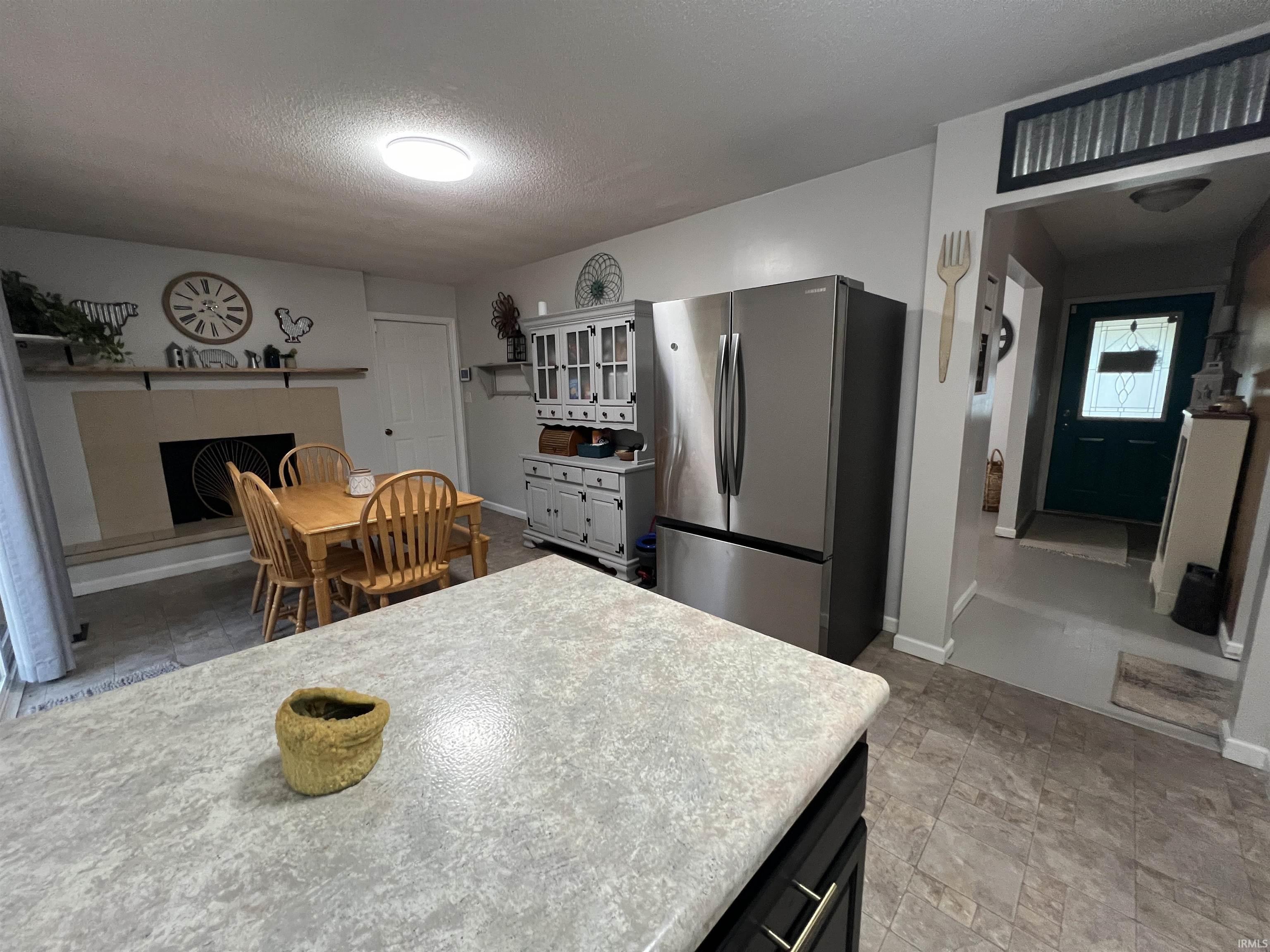 1075 W Hickory Drive