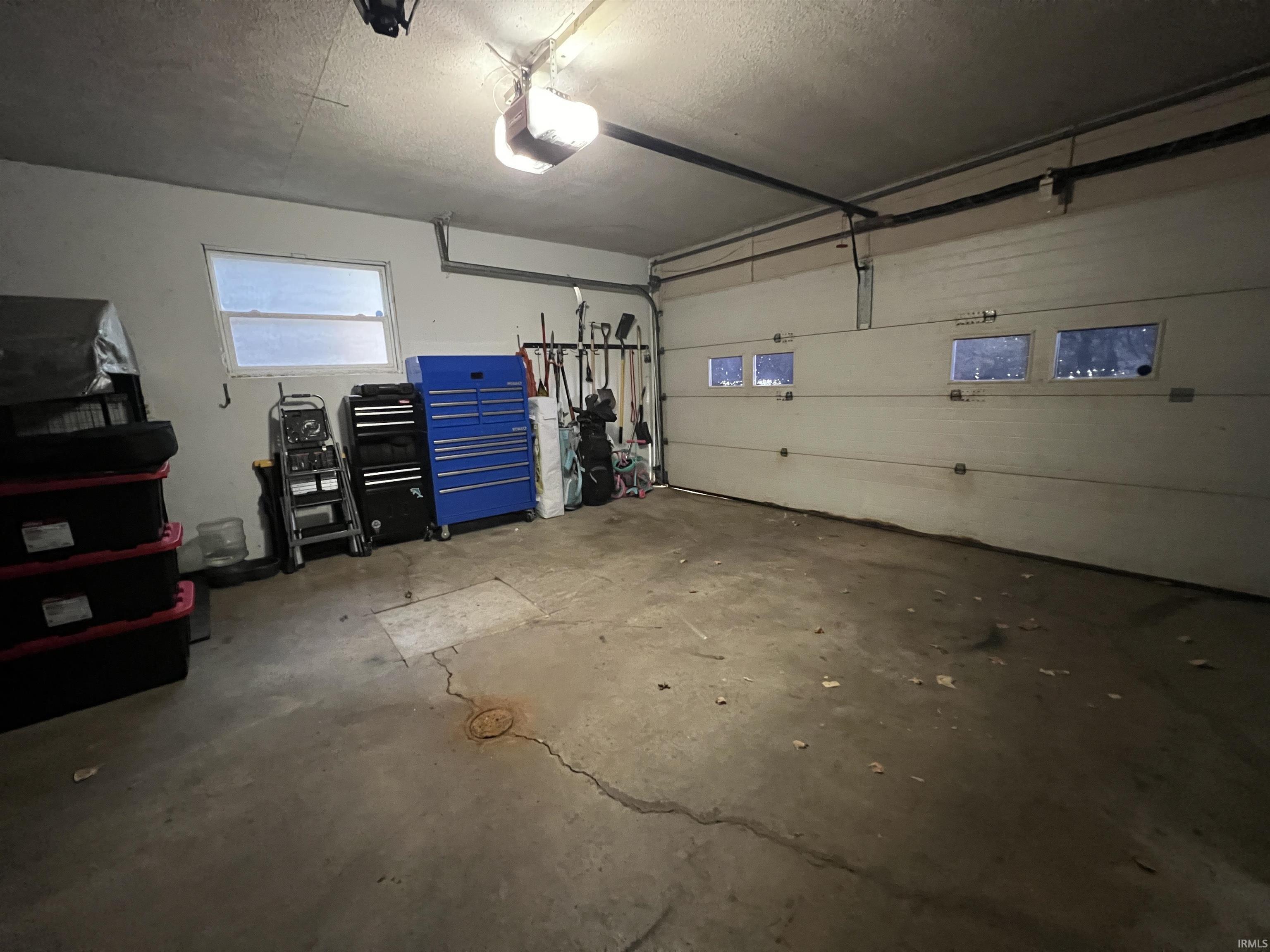 1075 W Hickory Drive