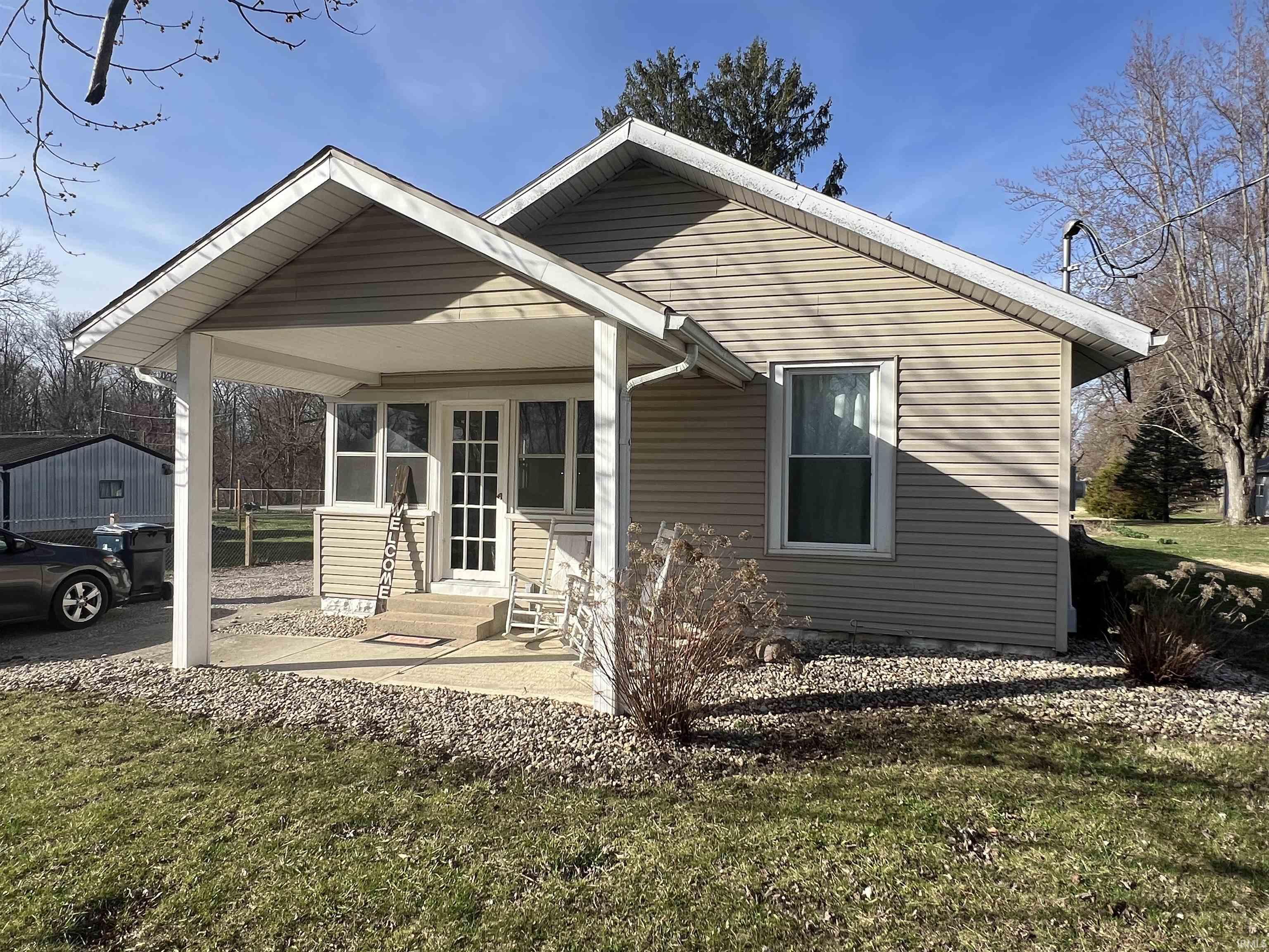 1720 W Railroad Street