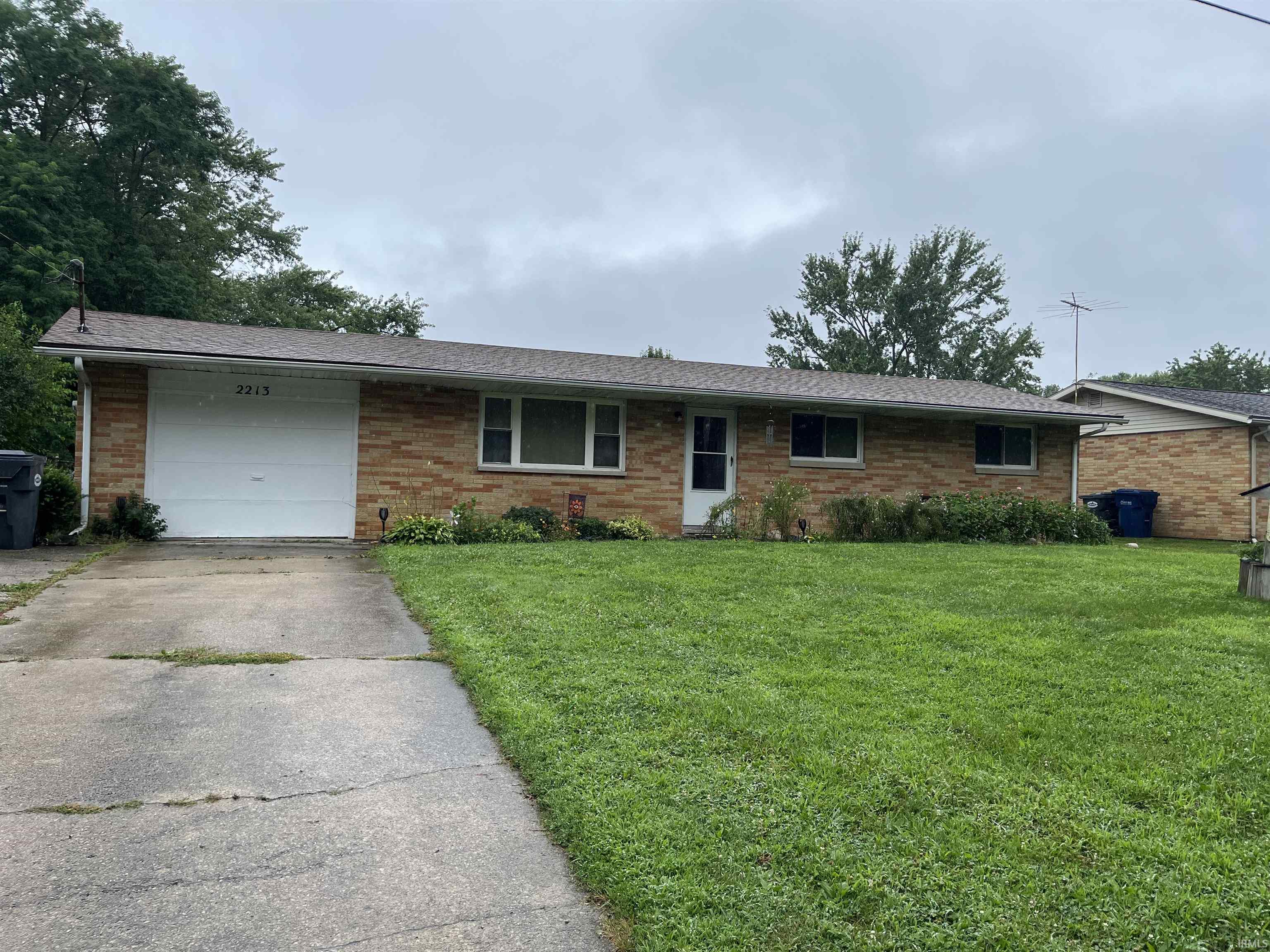 2213 S Woodbridge Drive