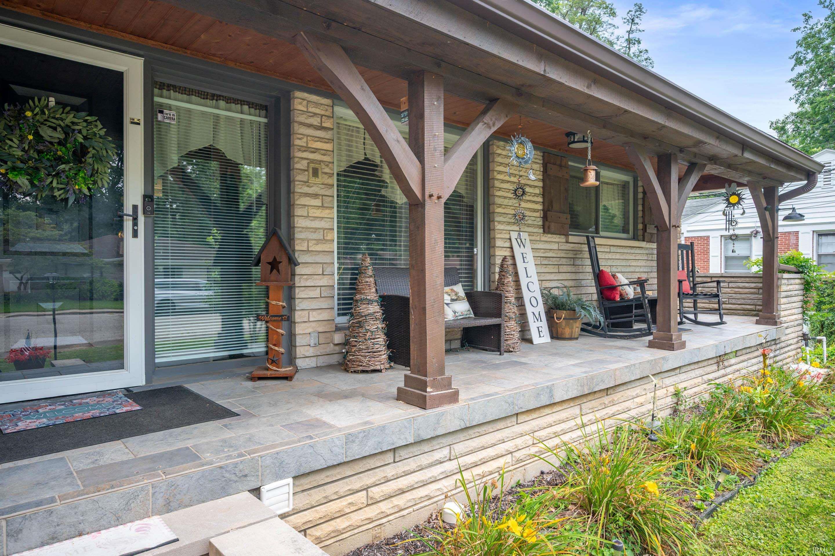 1112 Saint James Drive