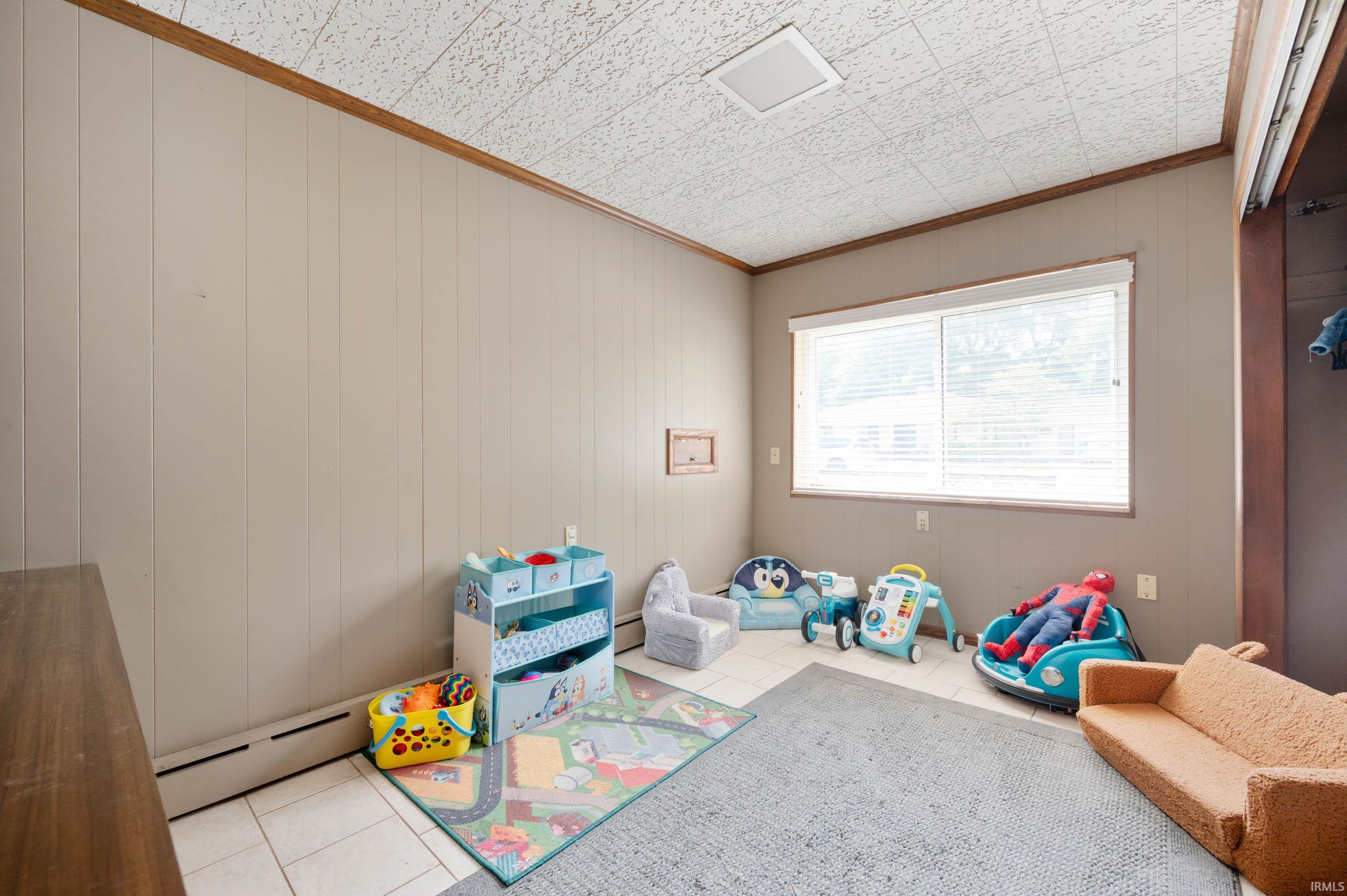 1112 Saint James Drive