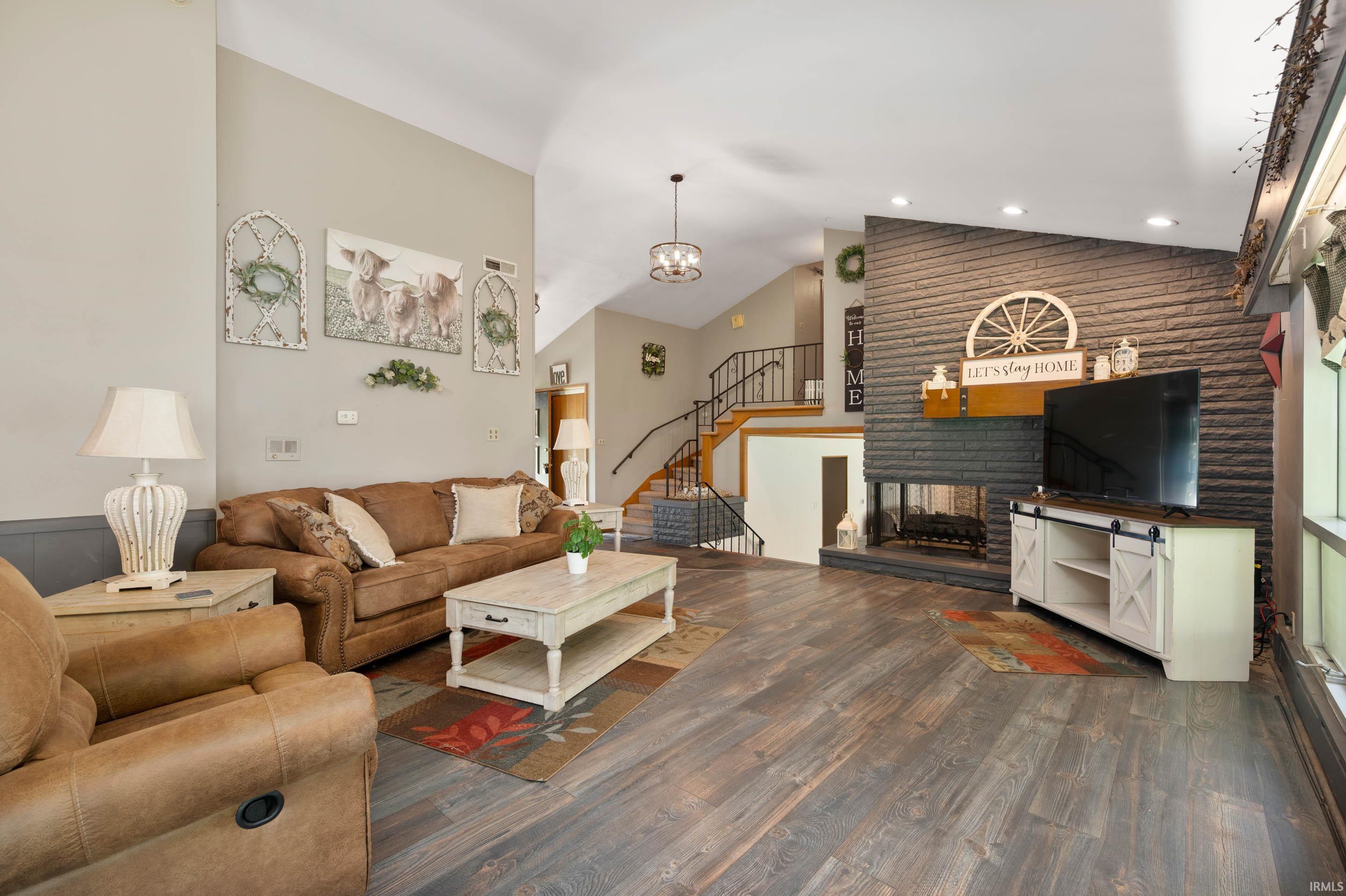 1112 Saint James Drive