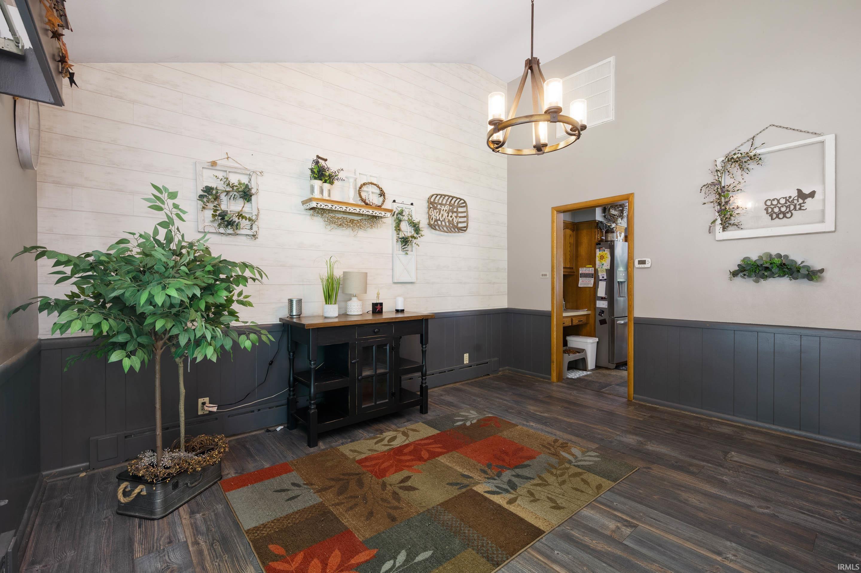 1112 Saint James Drive