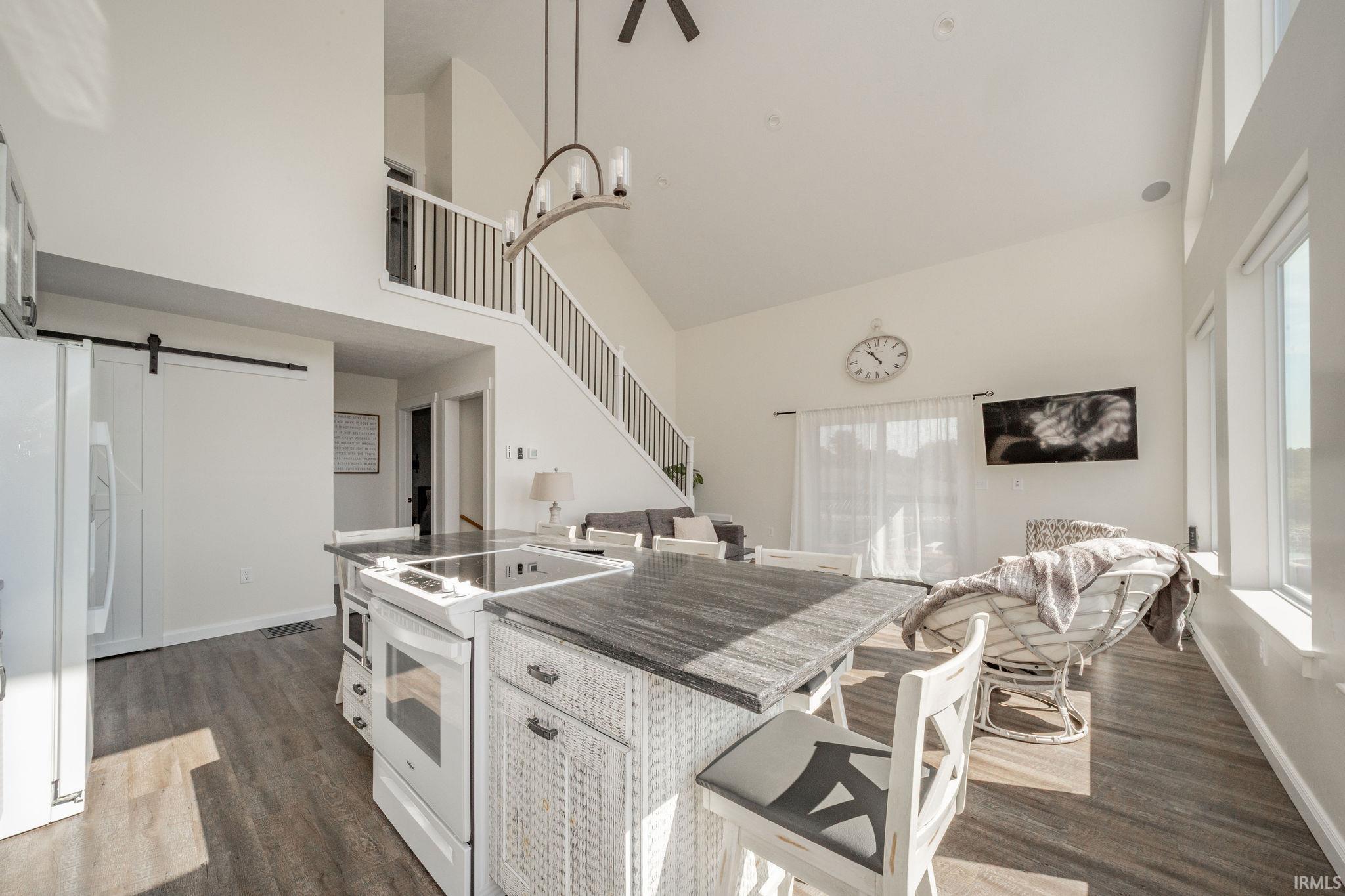 7310 Lacy Road