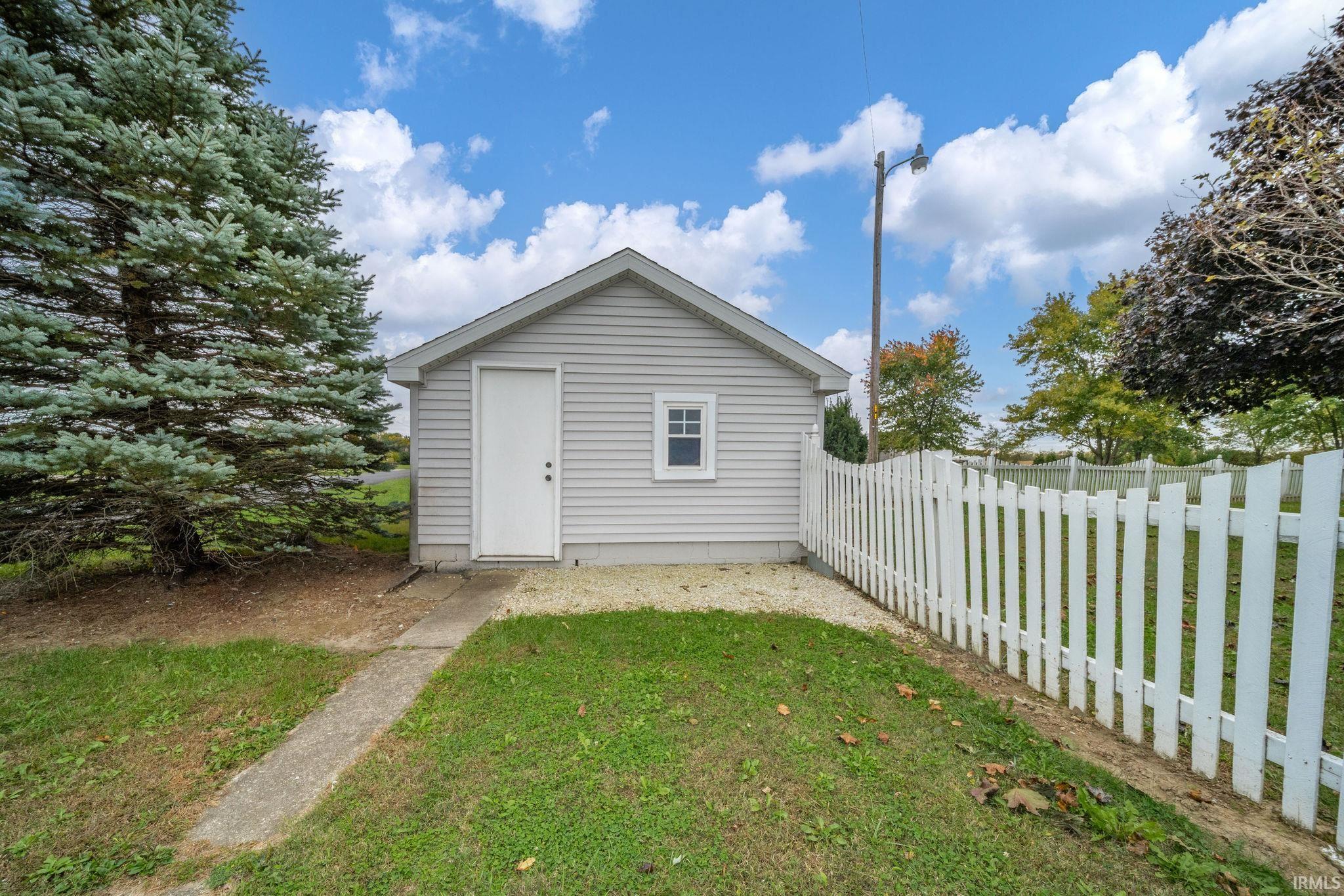 3721 E State Road 38