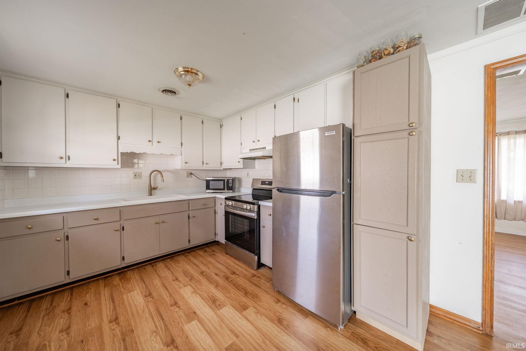 512 E County Road 300 South