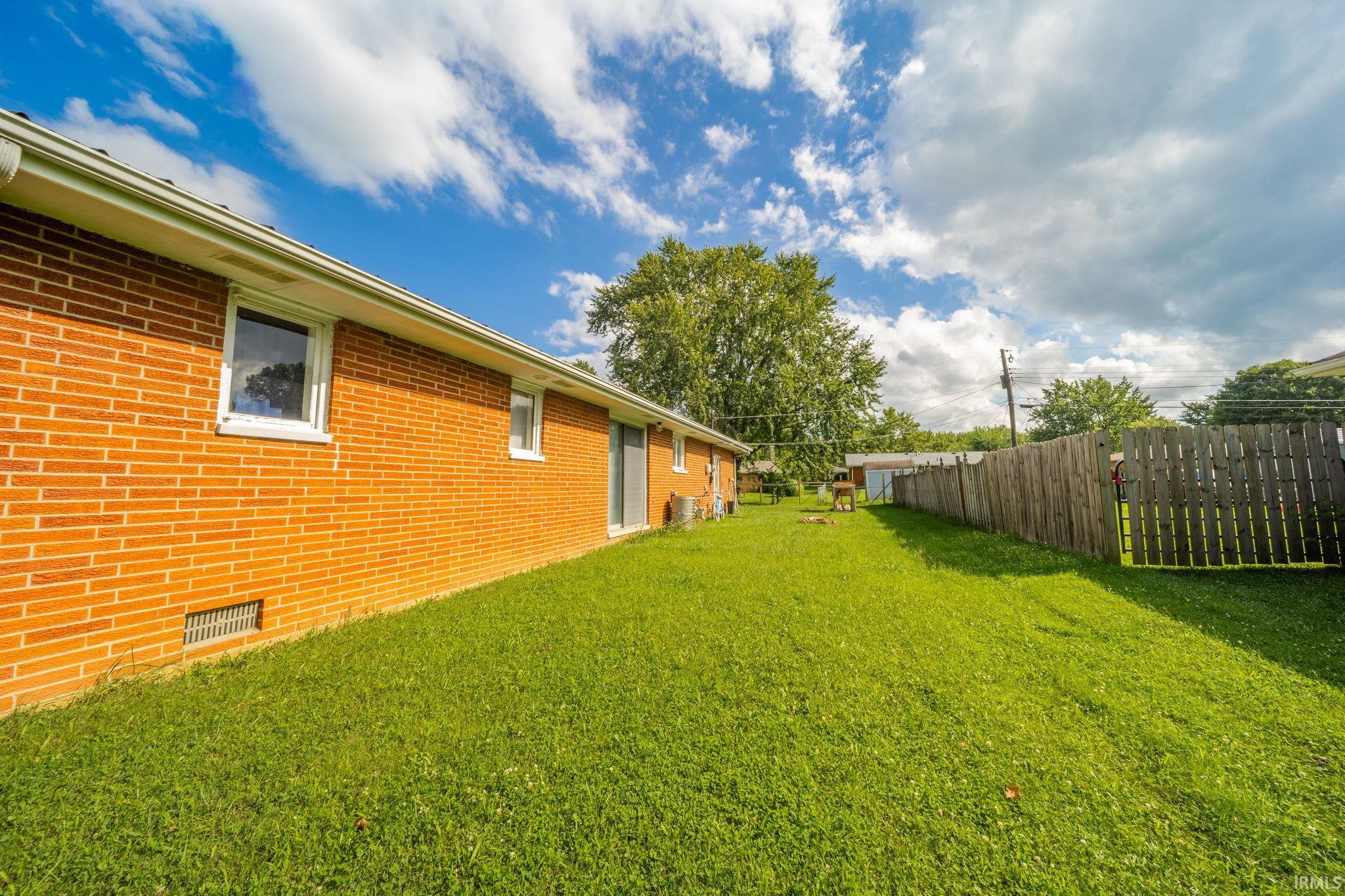 305 N Ellis Road
