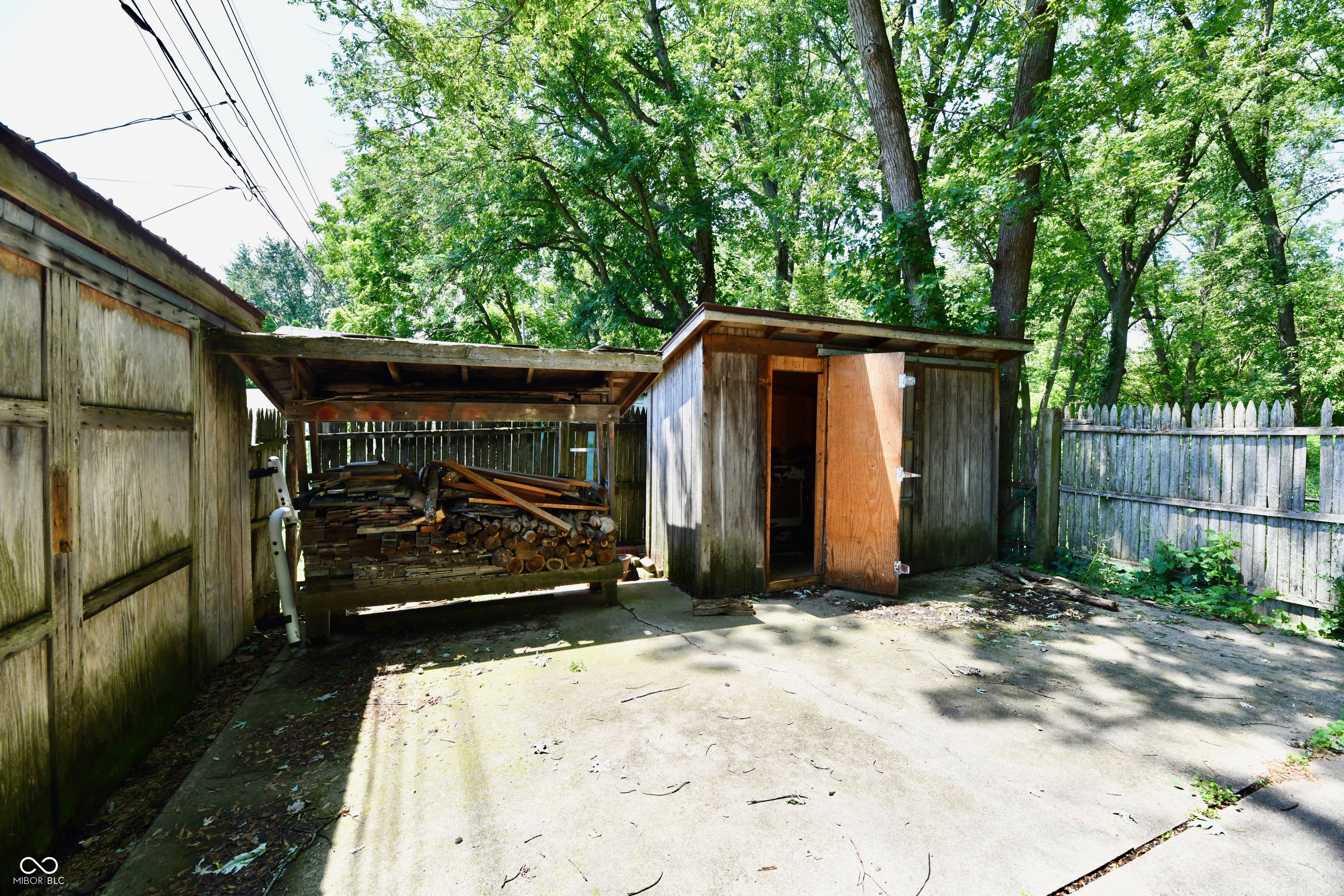 1912 E 38th Street