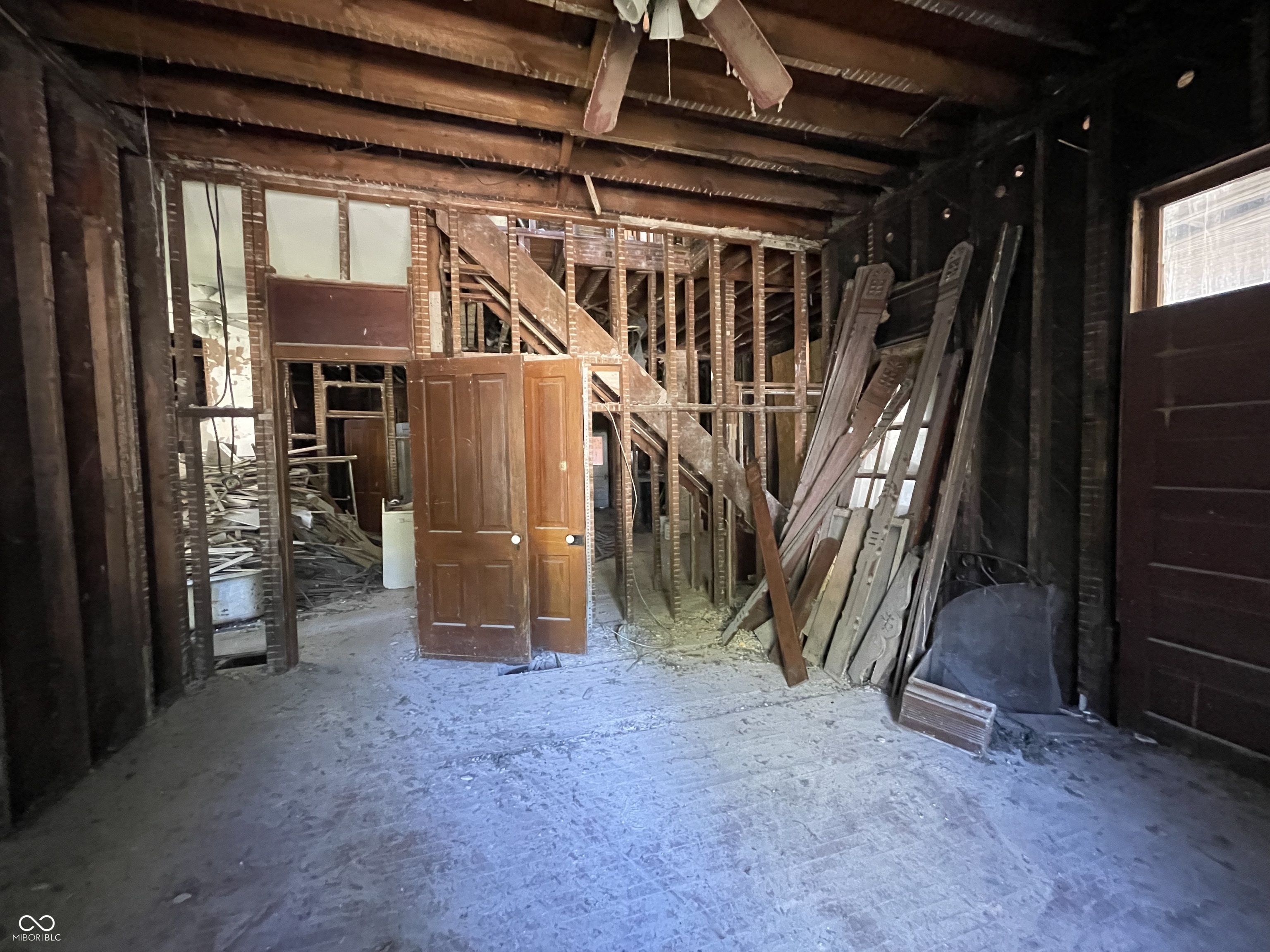 274 N 6th Street