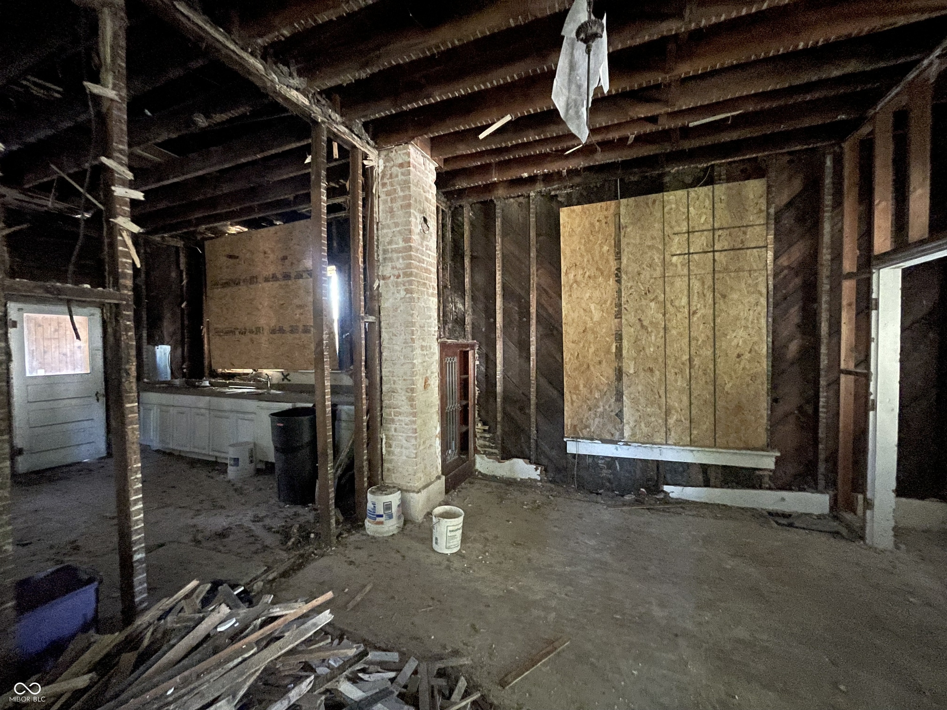 274 N 6th Street