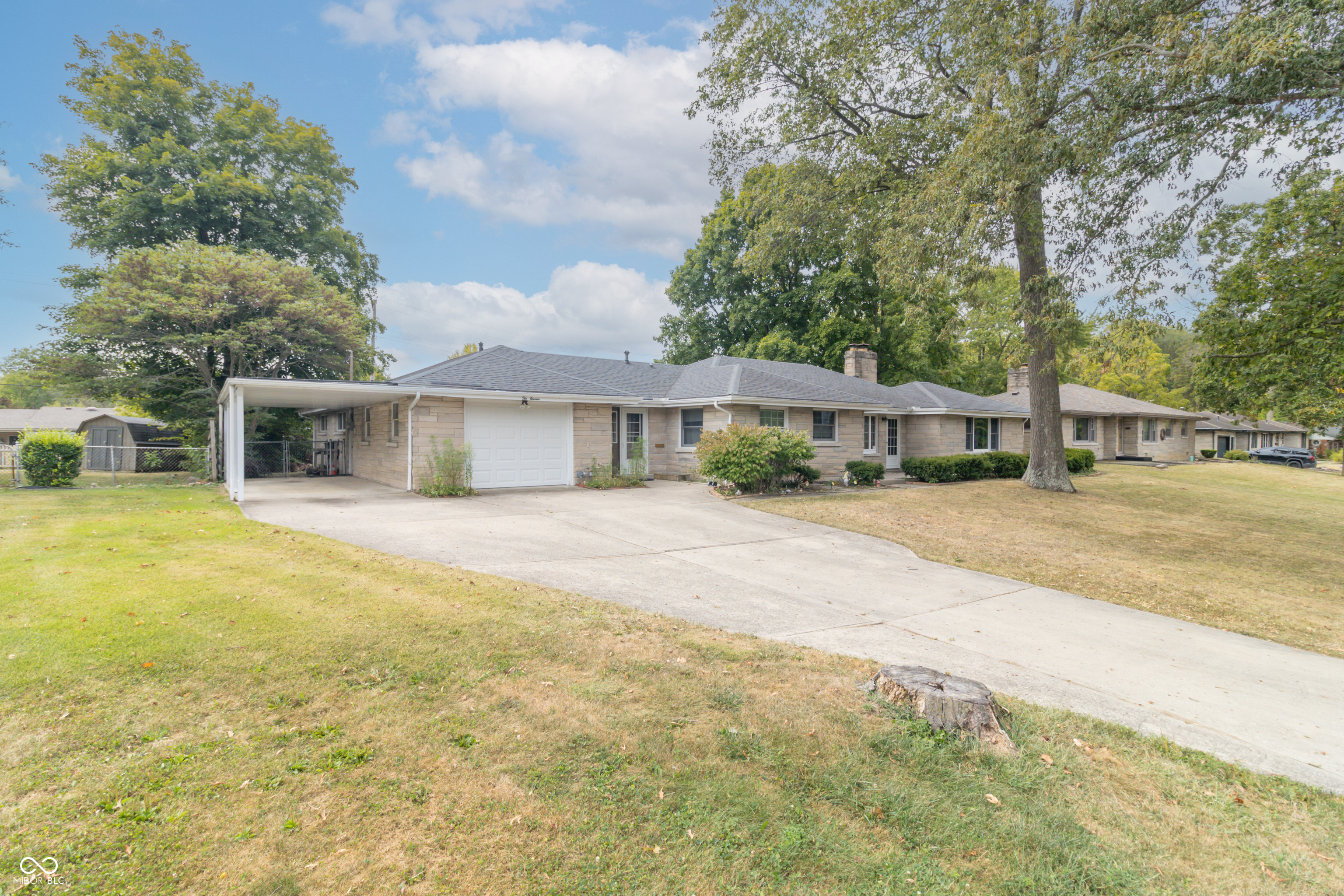 1011 Forest Drive