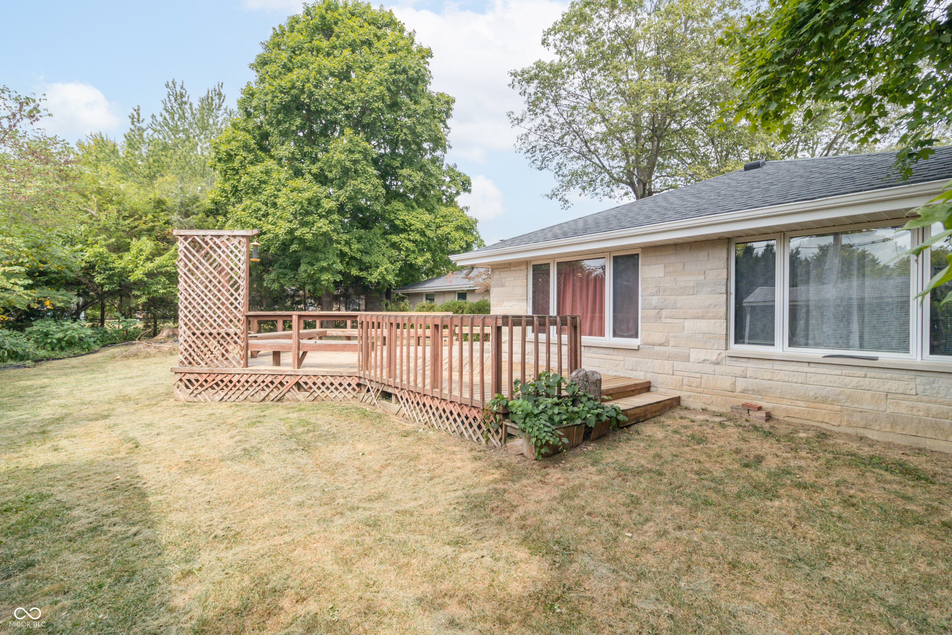 1011 Forest Drive