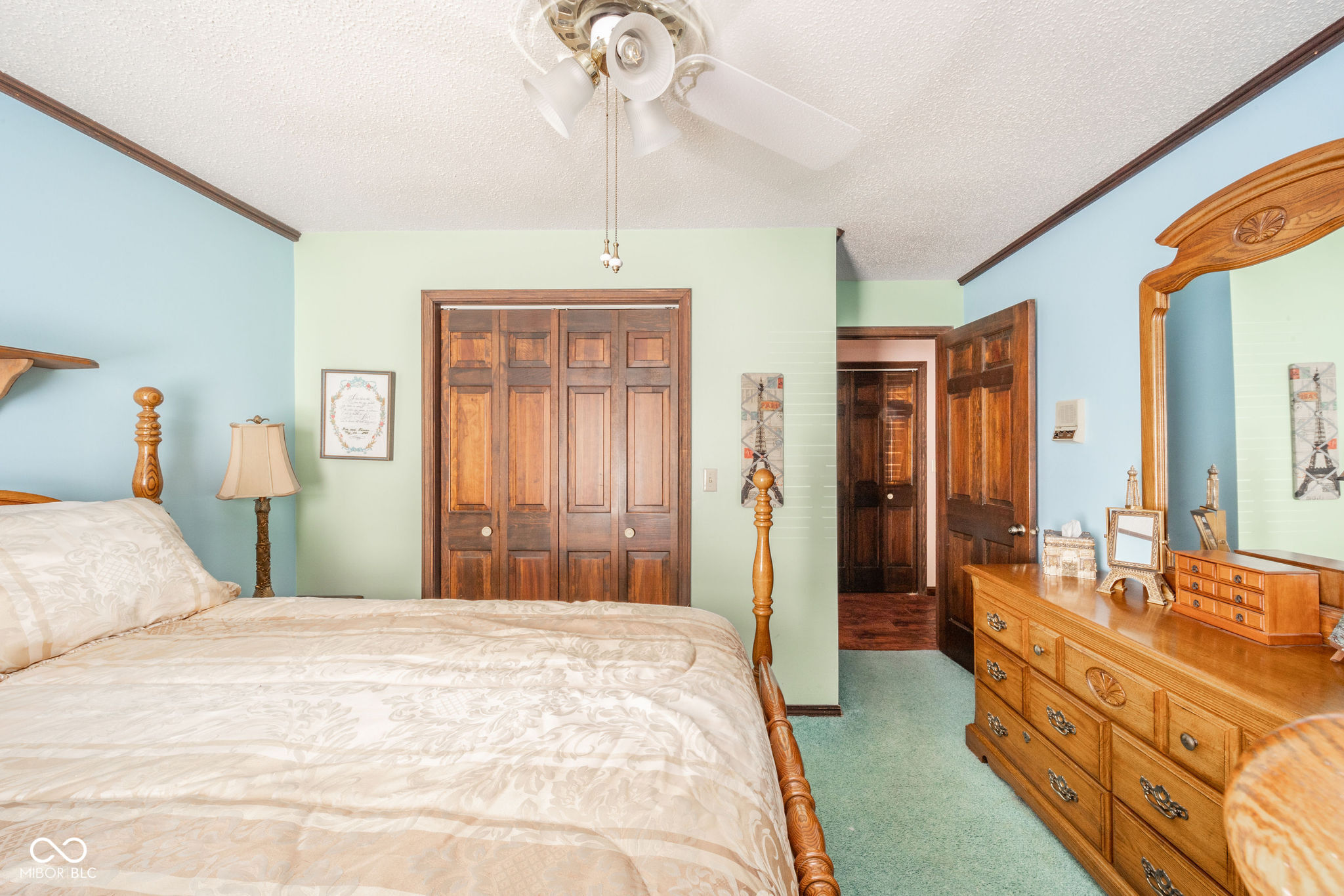 1001 S Devonshire Road