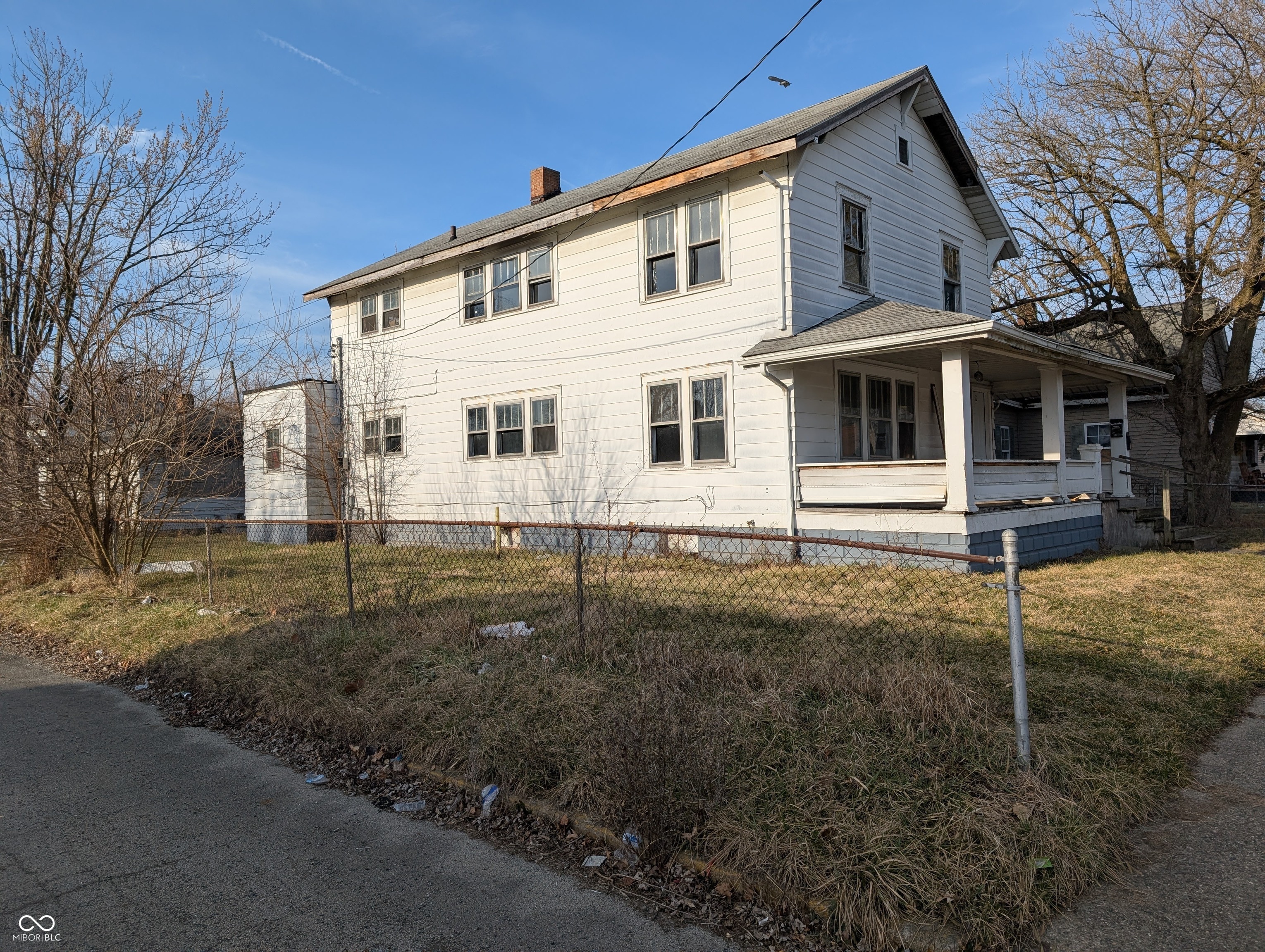 1215 E 28th Street