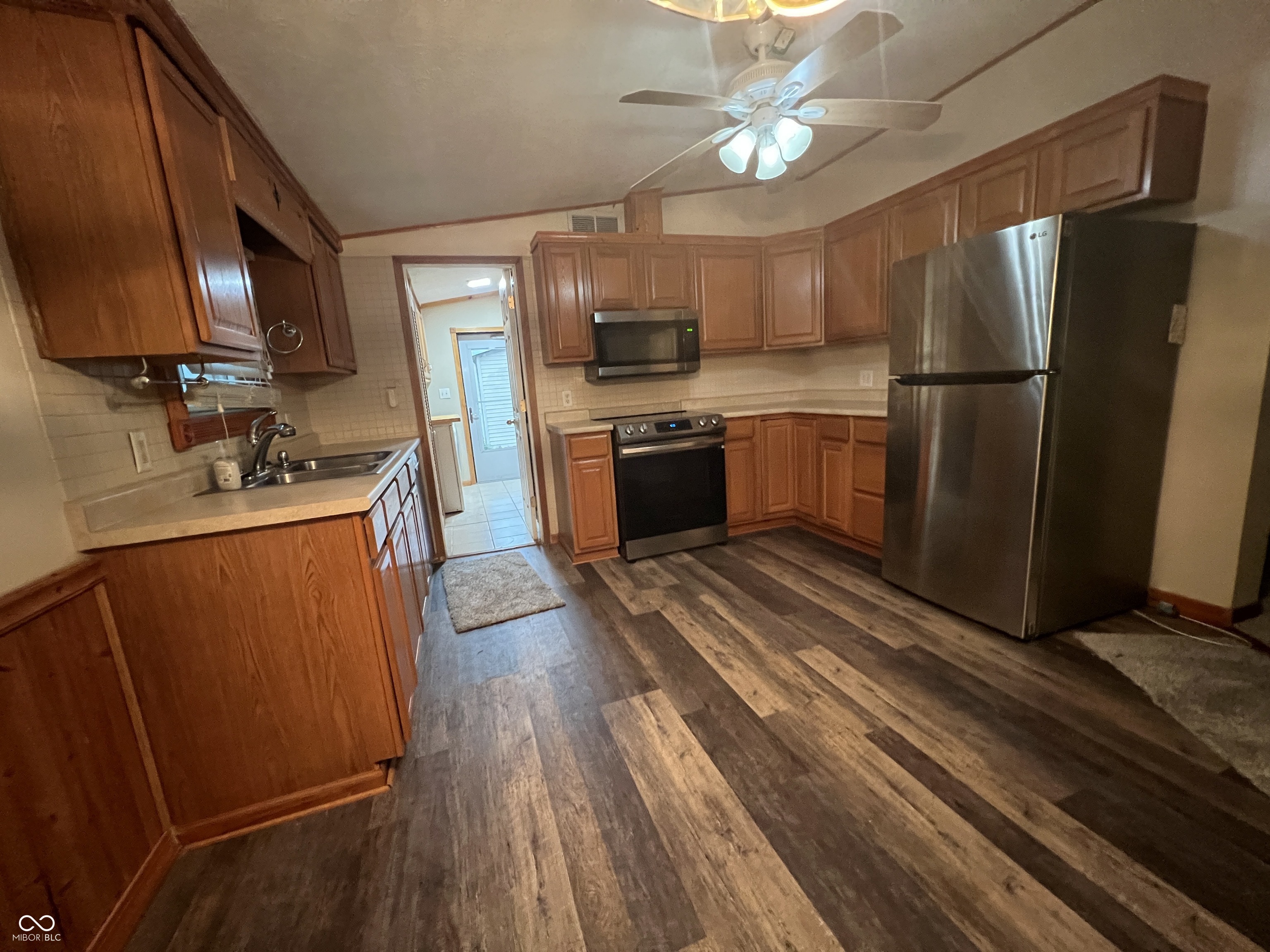 117 Fountain Lake Drive