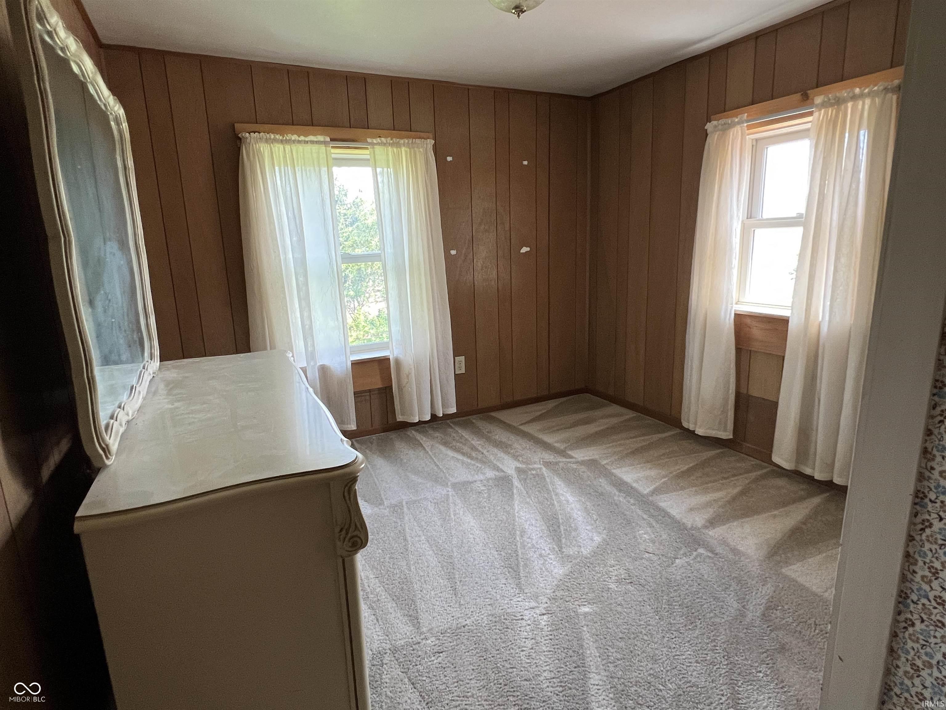 1345 E County Road 300 South