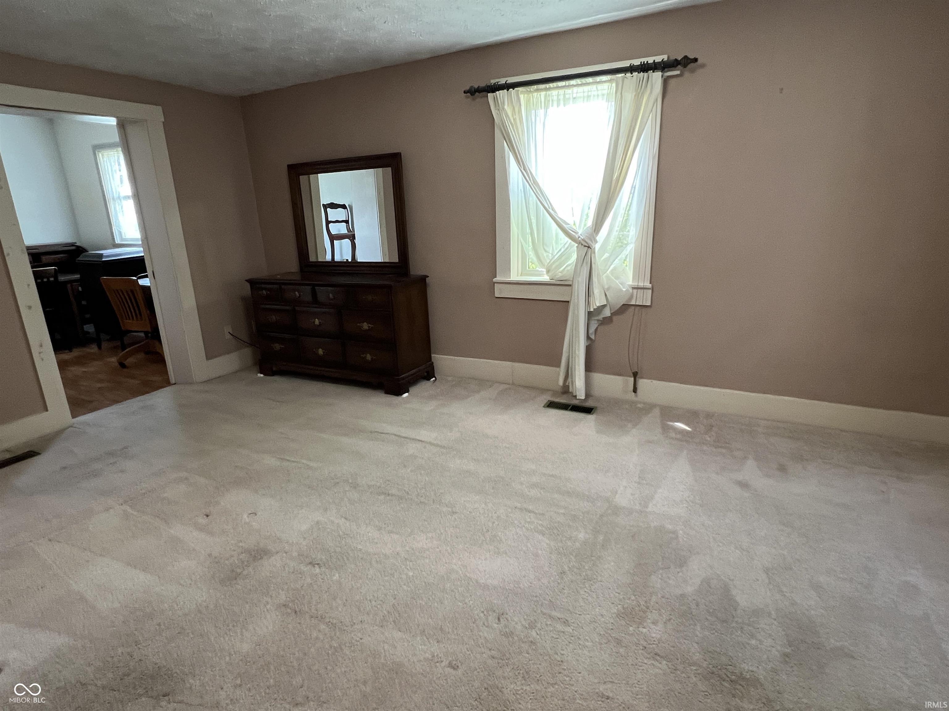 1345 E County Road 300 South