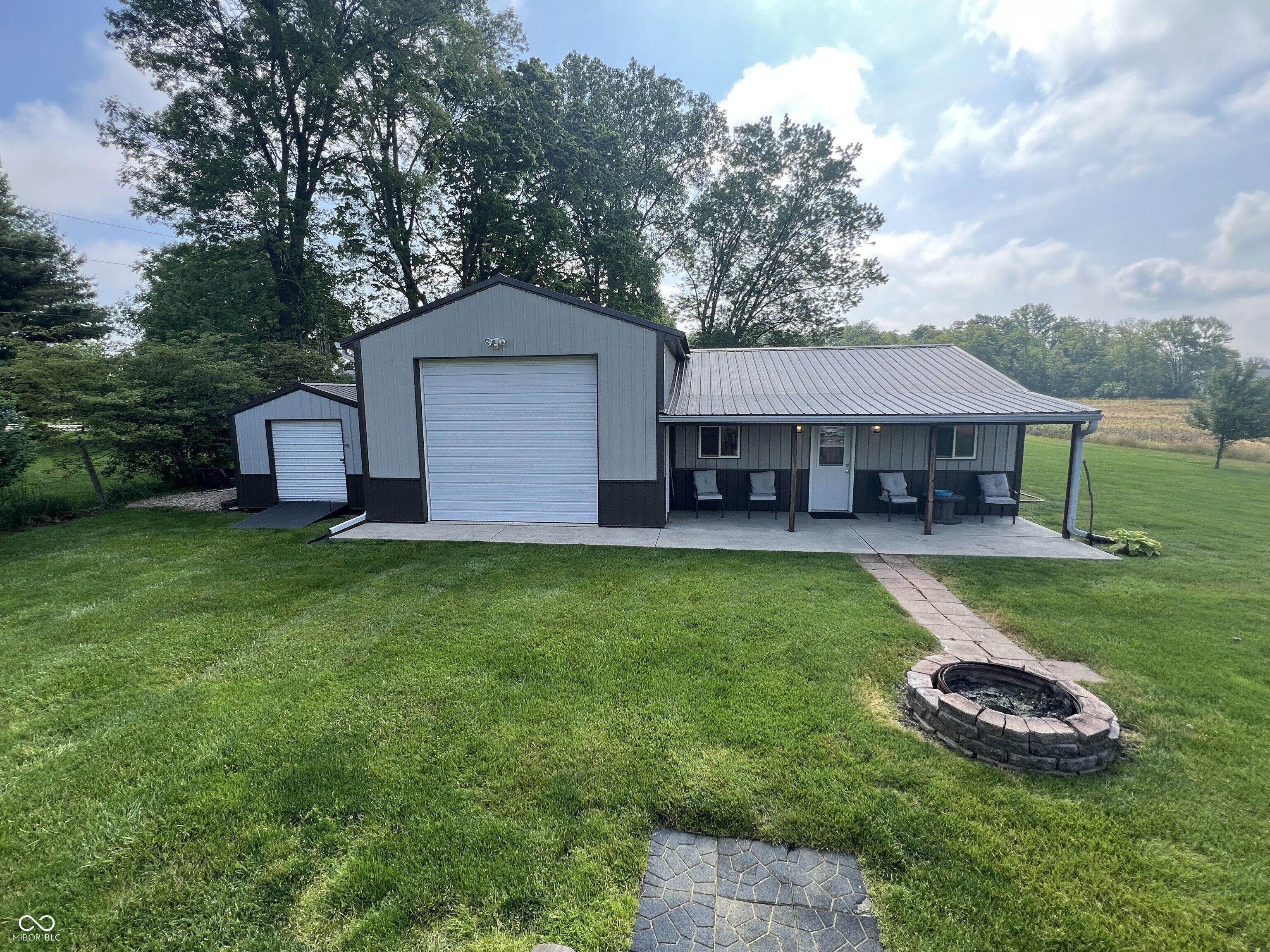 542 S Greensboro Pike