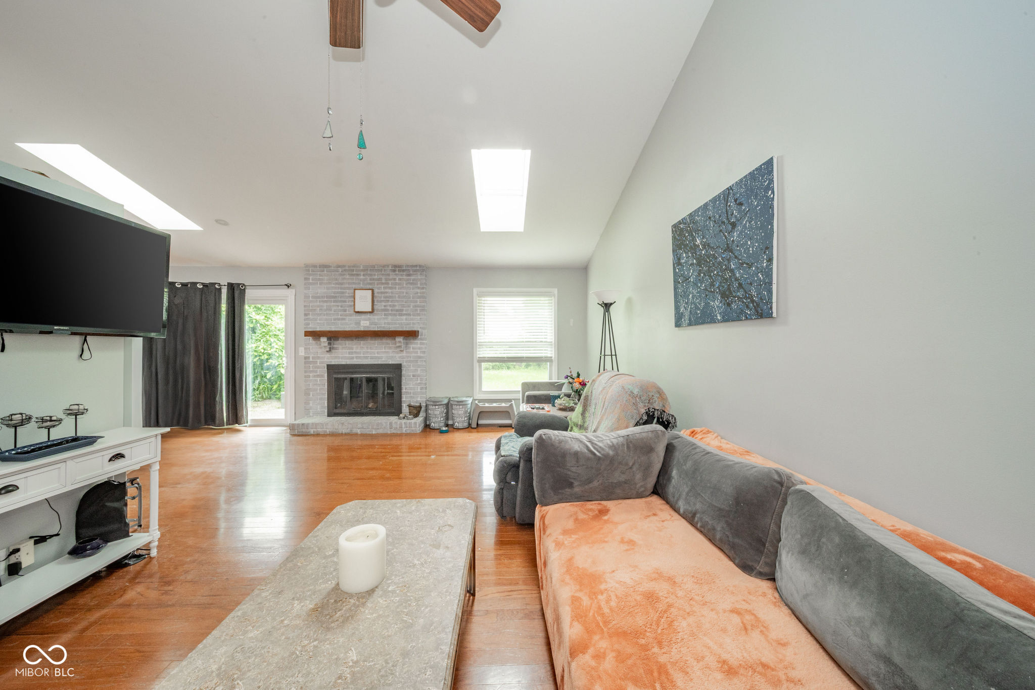 909 S Devonshire Road