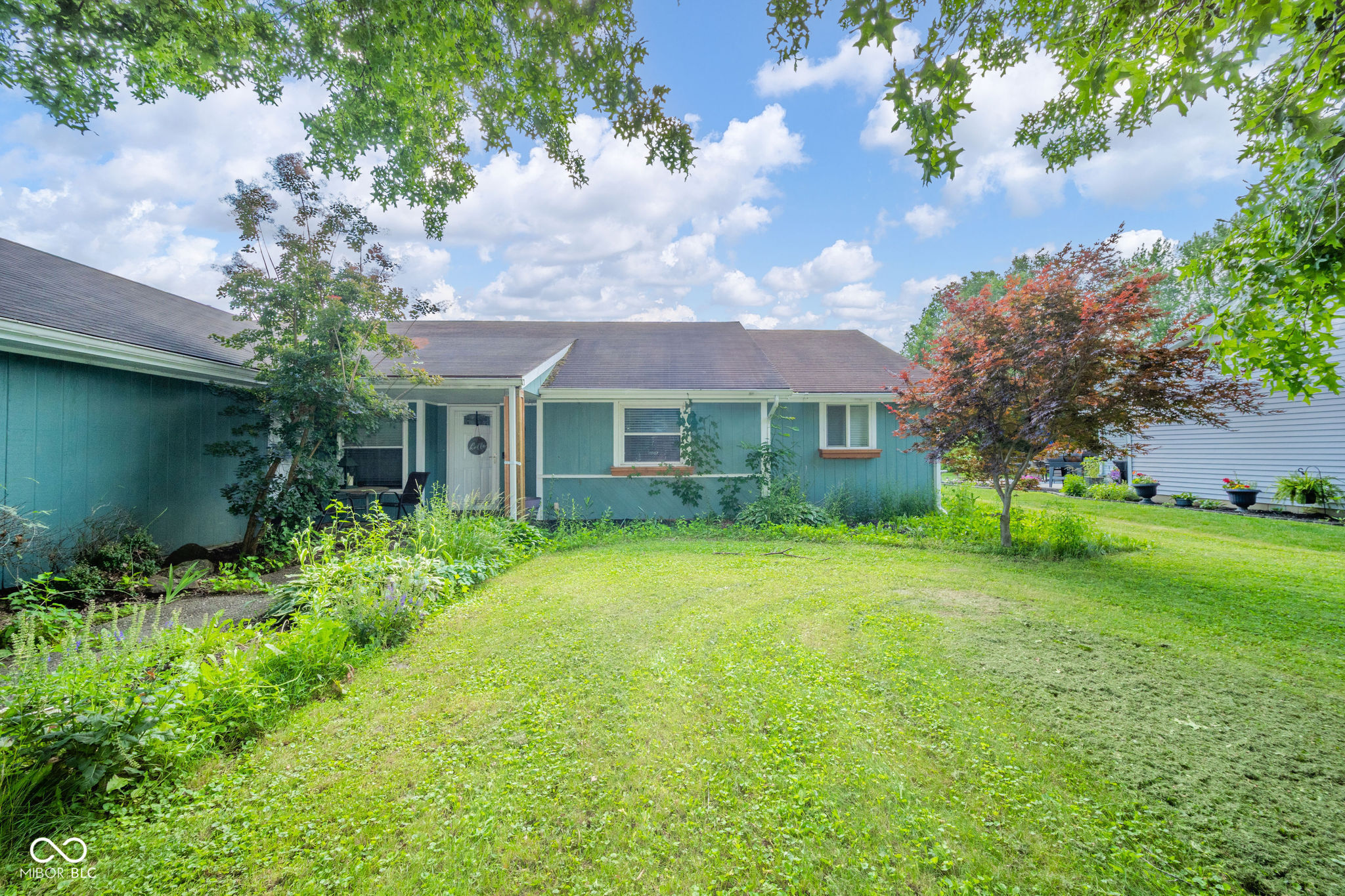 909 S Devonshire Road
