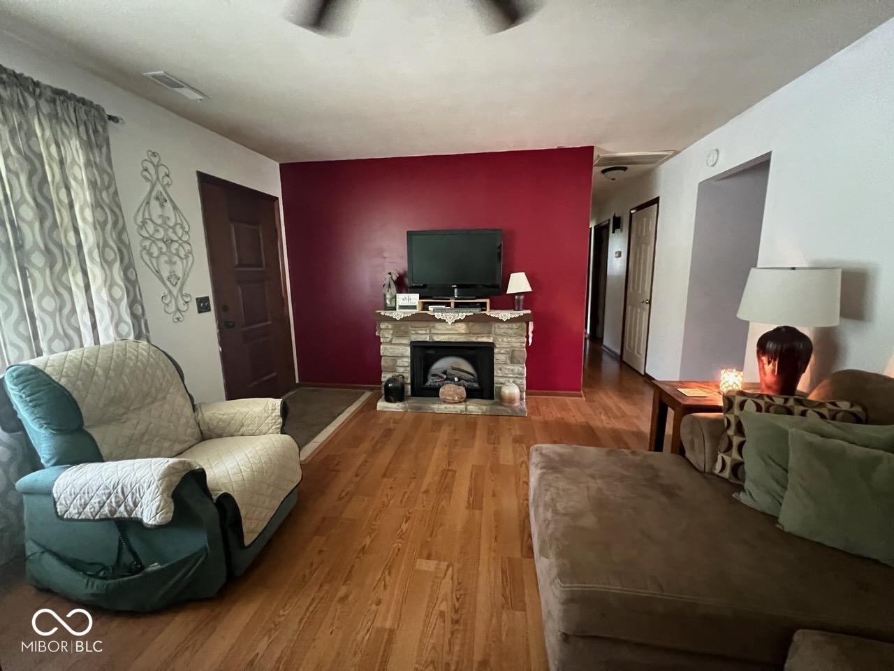 7509 N Prairie Road