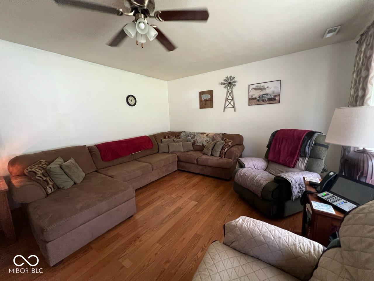 7509 N Prairie Road