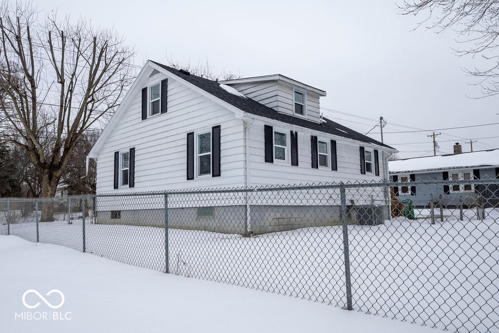 2726 S Main Street