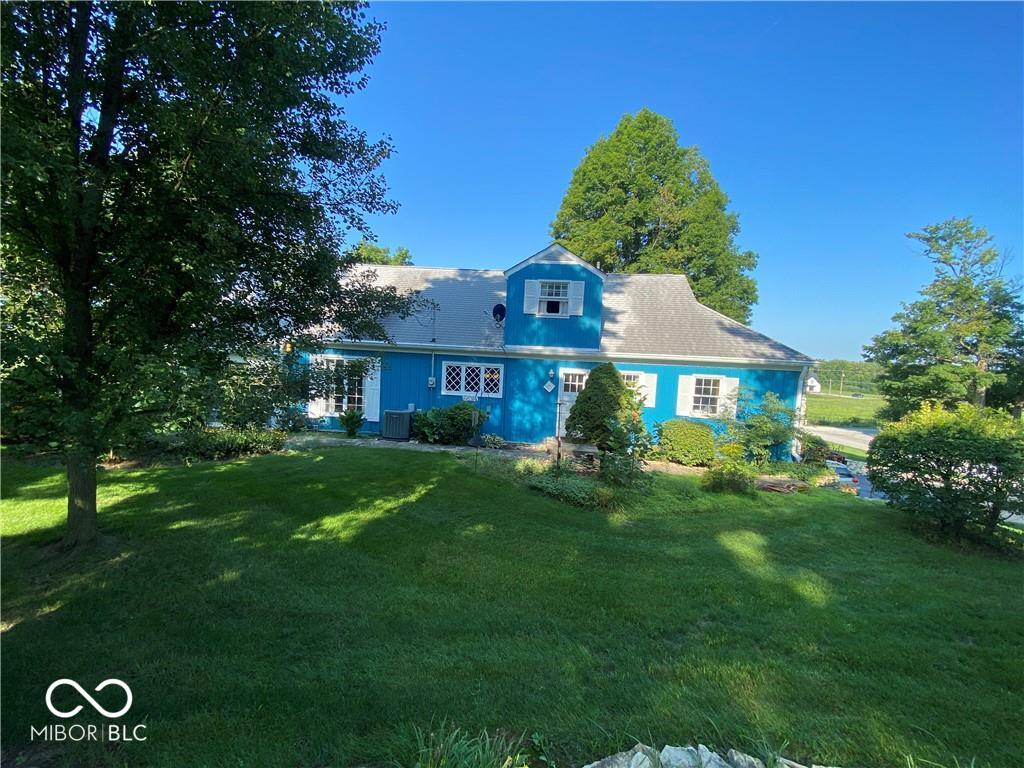 2702 Meadowbrook Drive
