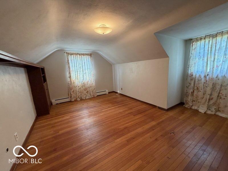 2702 Meadowbrook Drive
