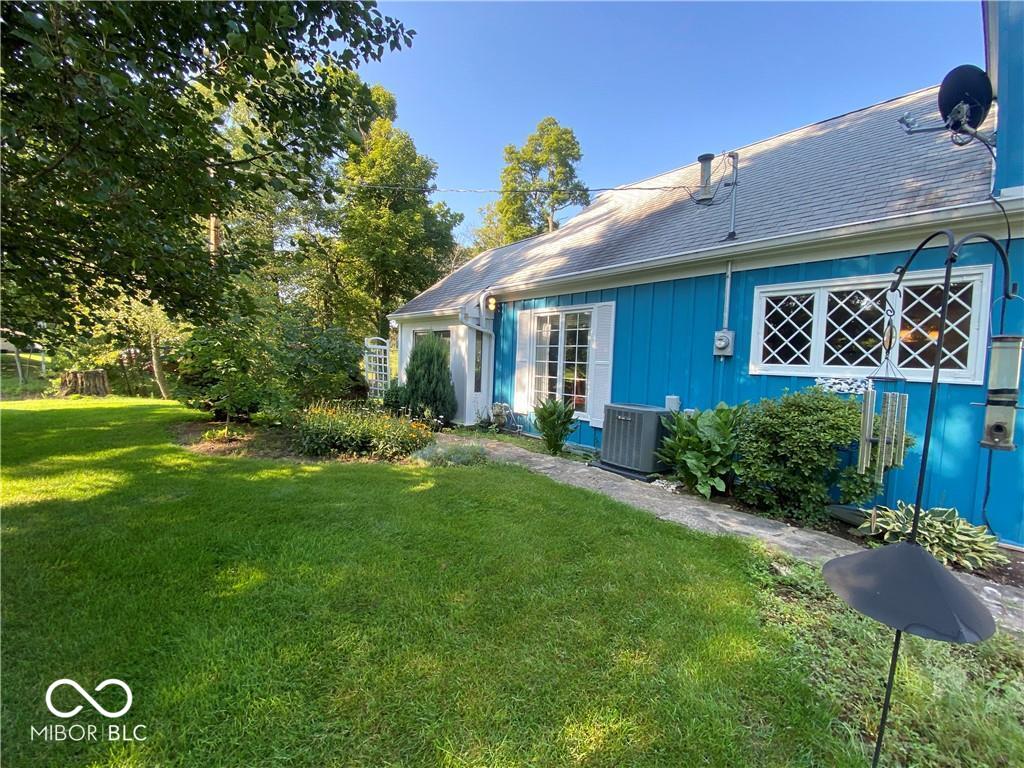 2702 Meadowbrook Drive