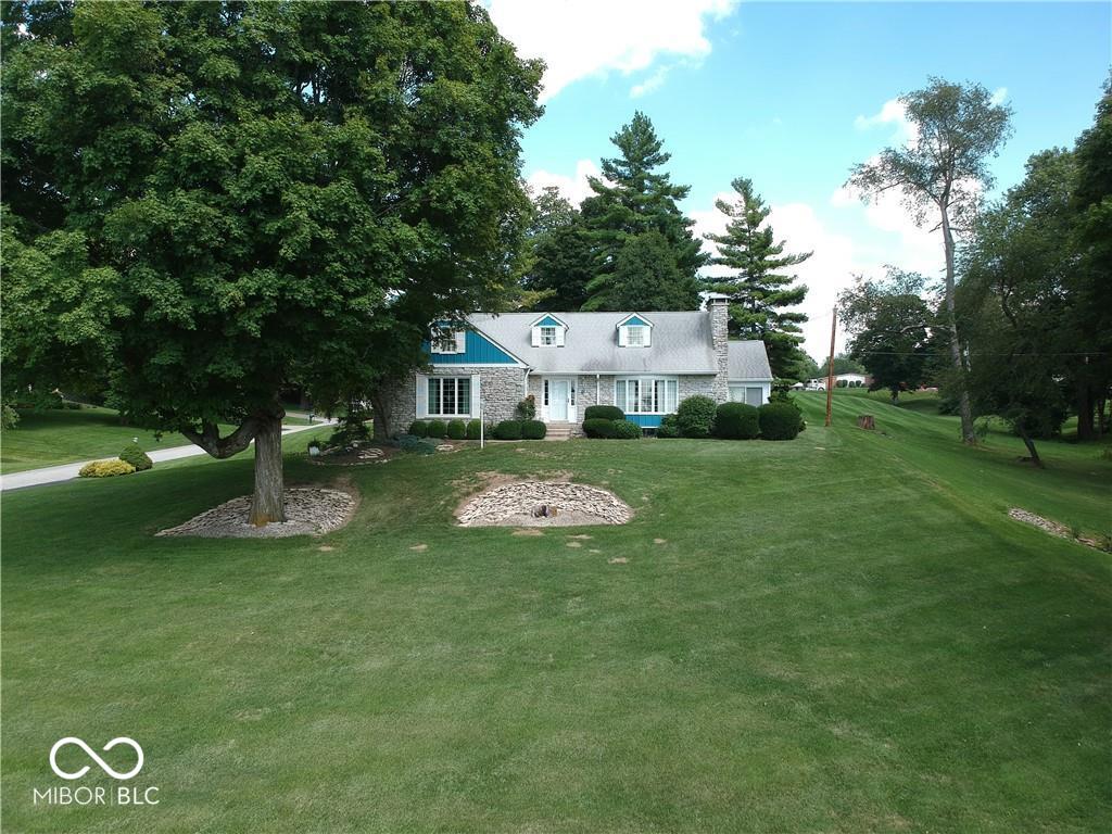 2702 Meadowbrook Drive