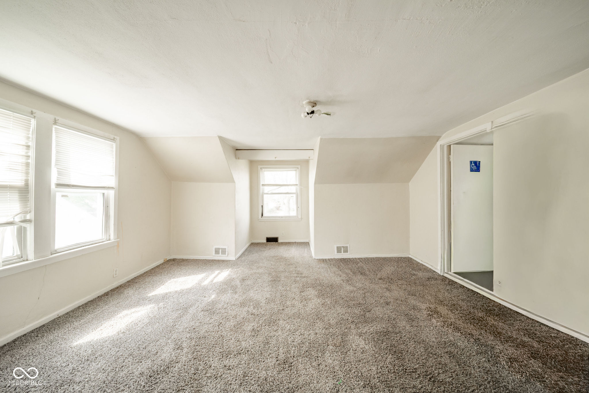 239 W 38th Street